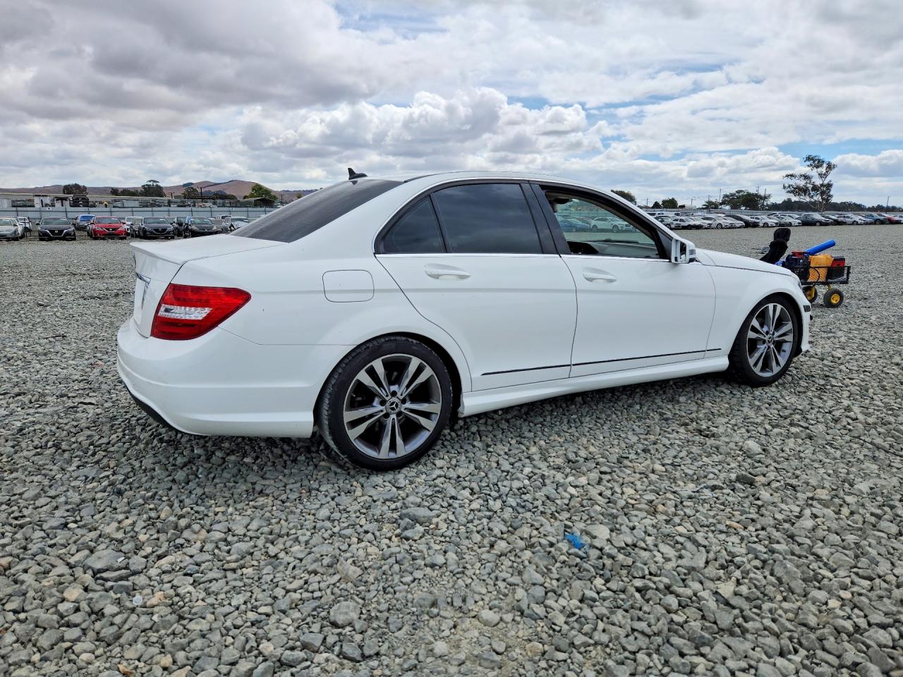 2014 Mercedes-benz C 250 White vin: WDDGF4HB6EA941230