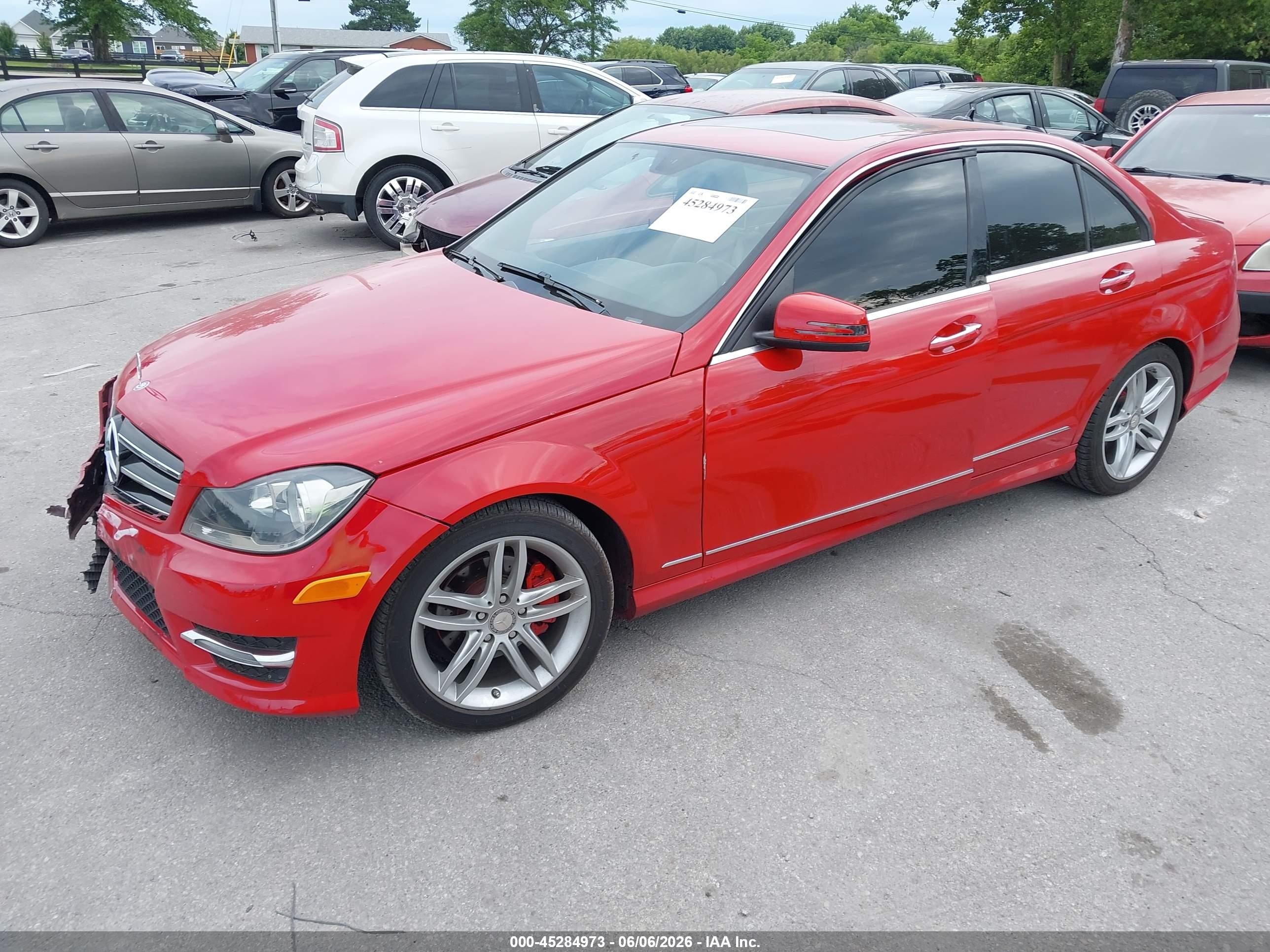 2014 Mercedes-benz C 250 Sport Red vin: WDDGF4HB6EA947075