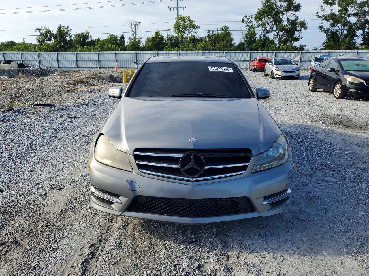 2014 Mercedes-benz C 250 Silver vin: WDDGF4HB6EA948954