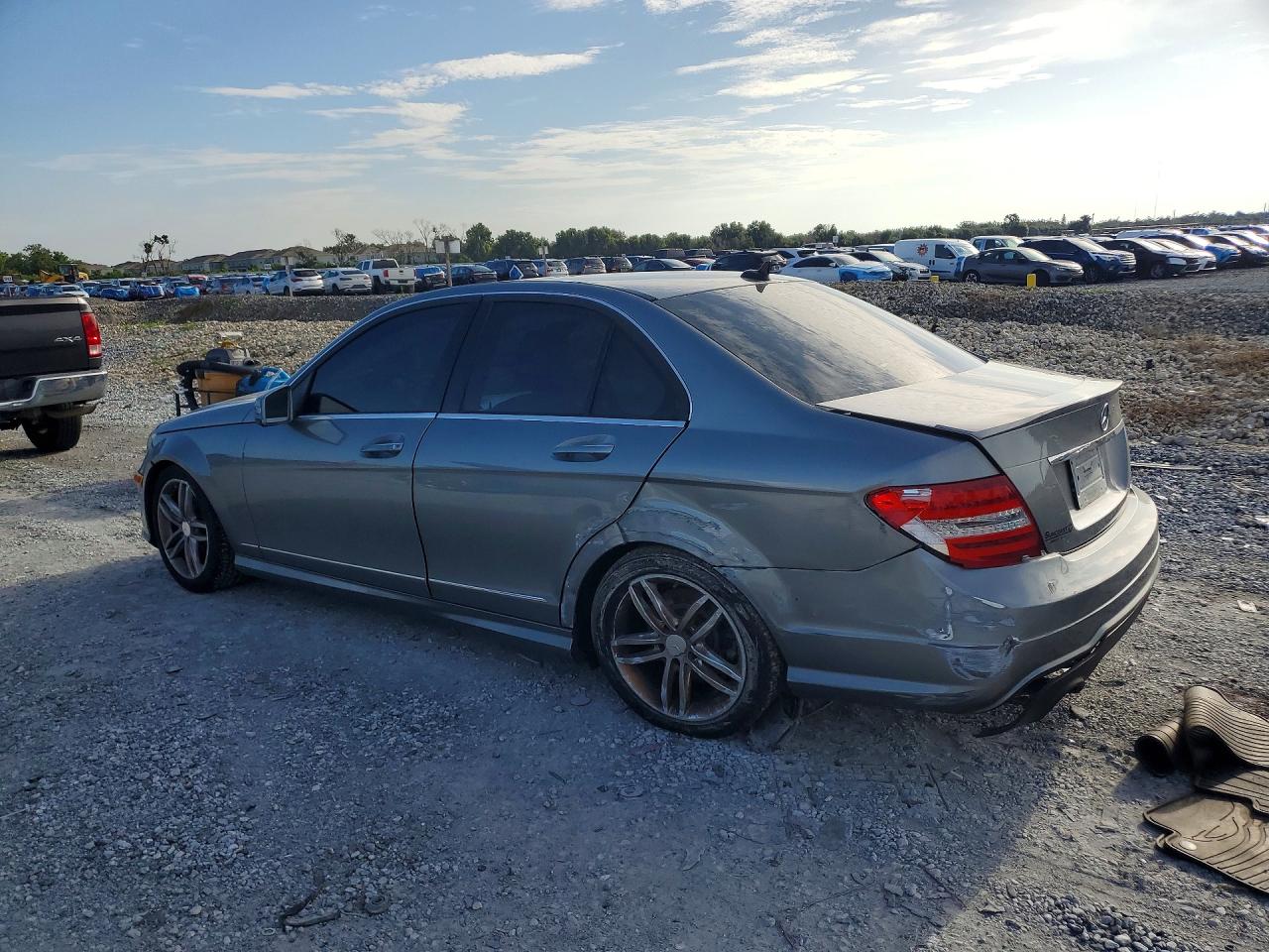 2014 Mercedes-benz C 250 Silver vin: WDDGF4HB6EA948954