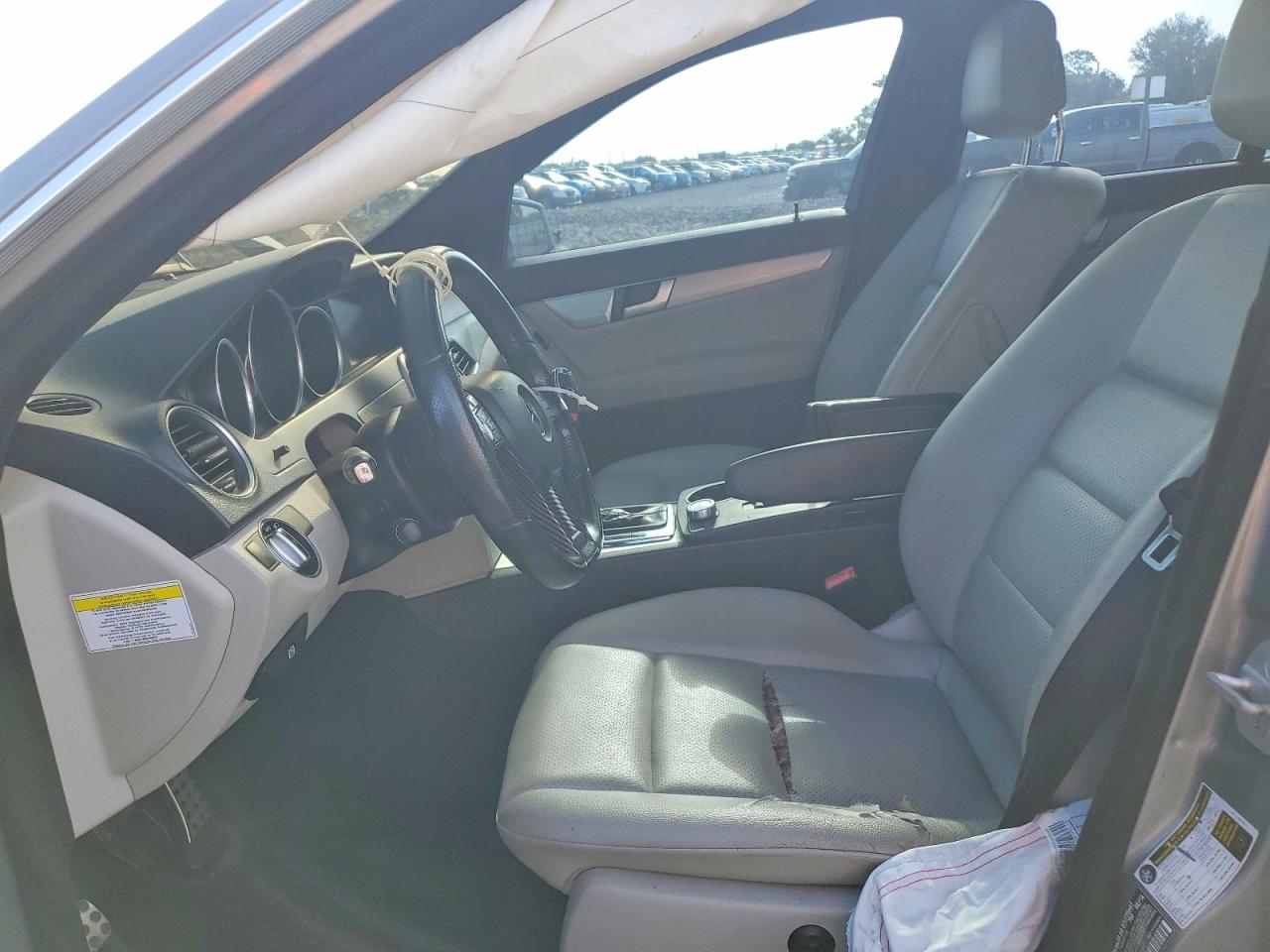 2014 Mercedes-benz C 250 Silver vin: WDDGF4HB6EA948954