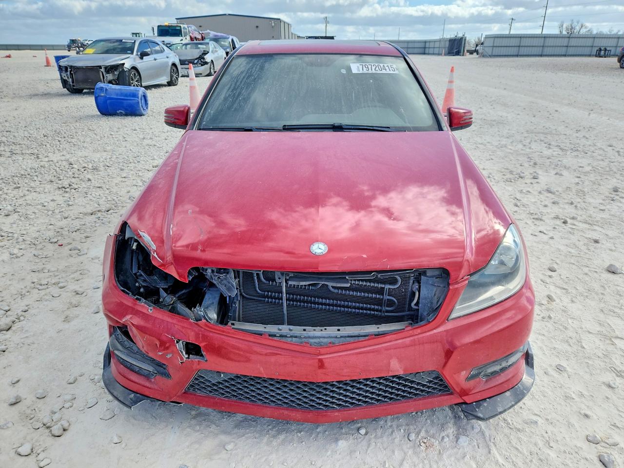 2014 Mercedes-benz C 250 Красный vin: WDDGF4HB6EA962157