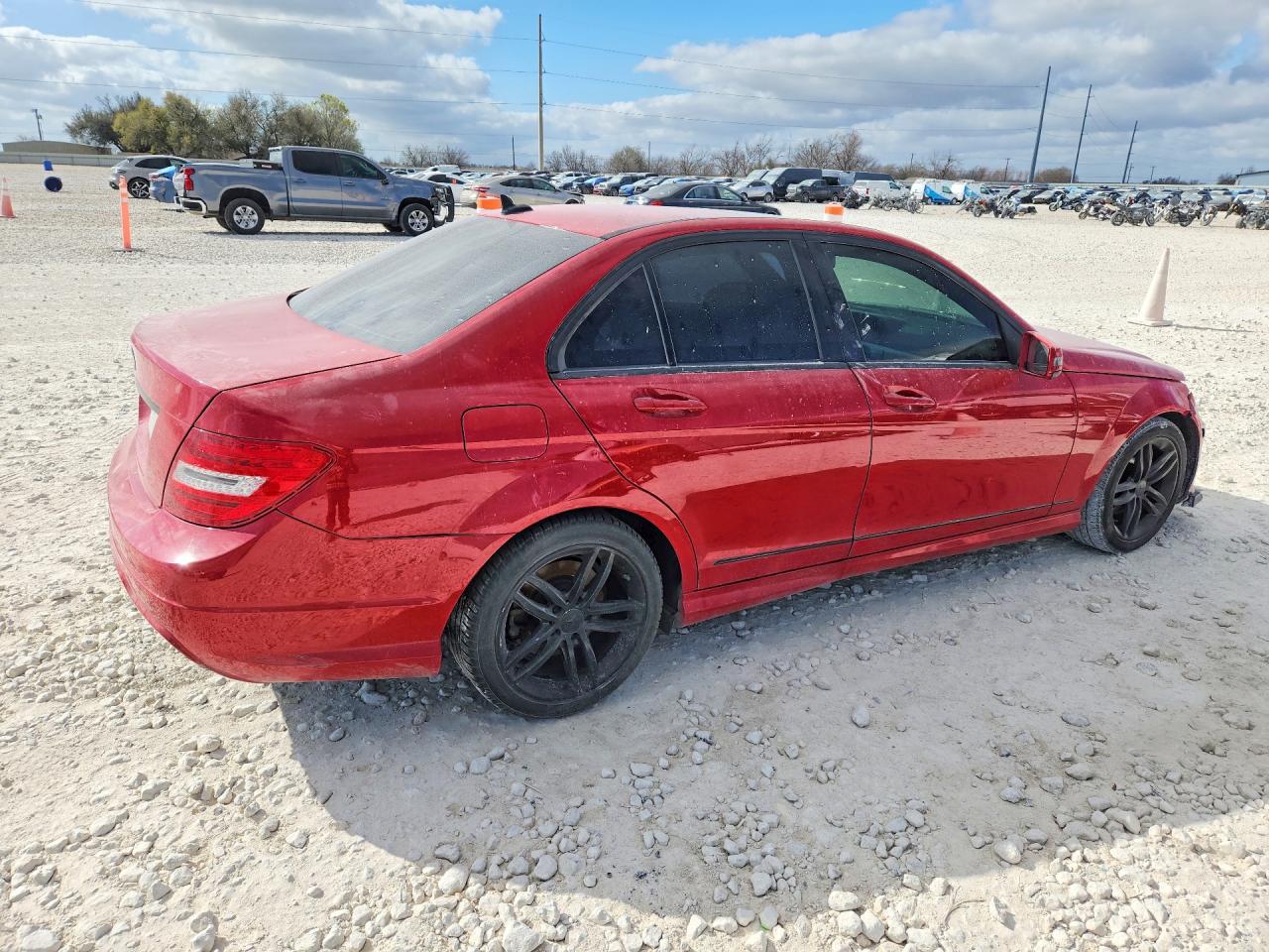 2014 Mercedes-benz C 250 Красный vin: WDDGF4HB6EA962157
