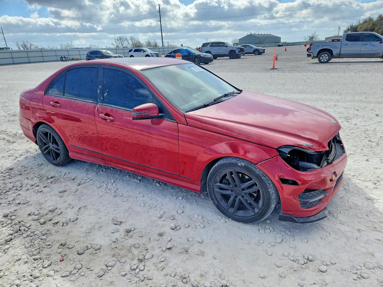 2014 Mercedes-benz C 250 Красный vin: WDDGF4HB6EA962157