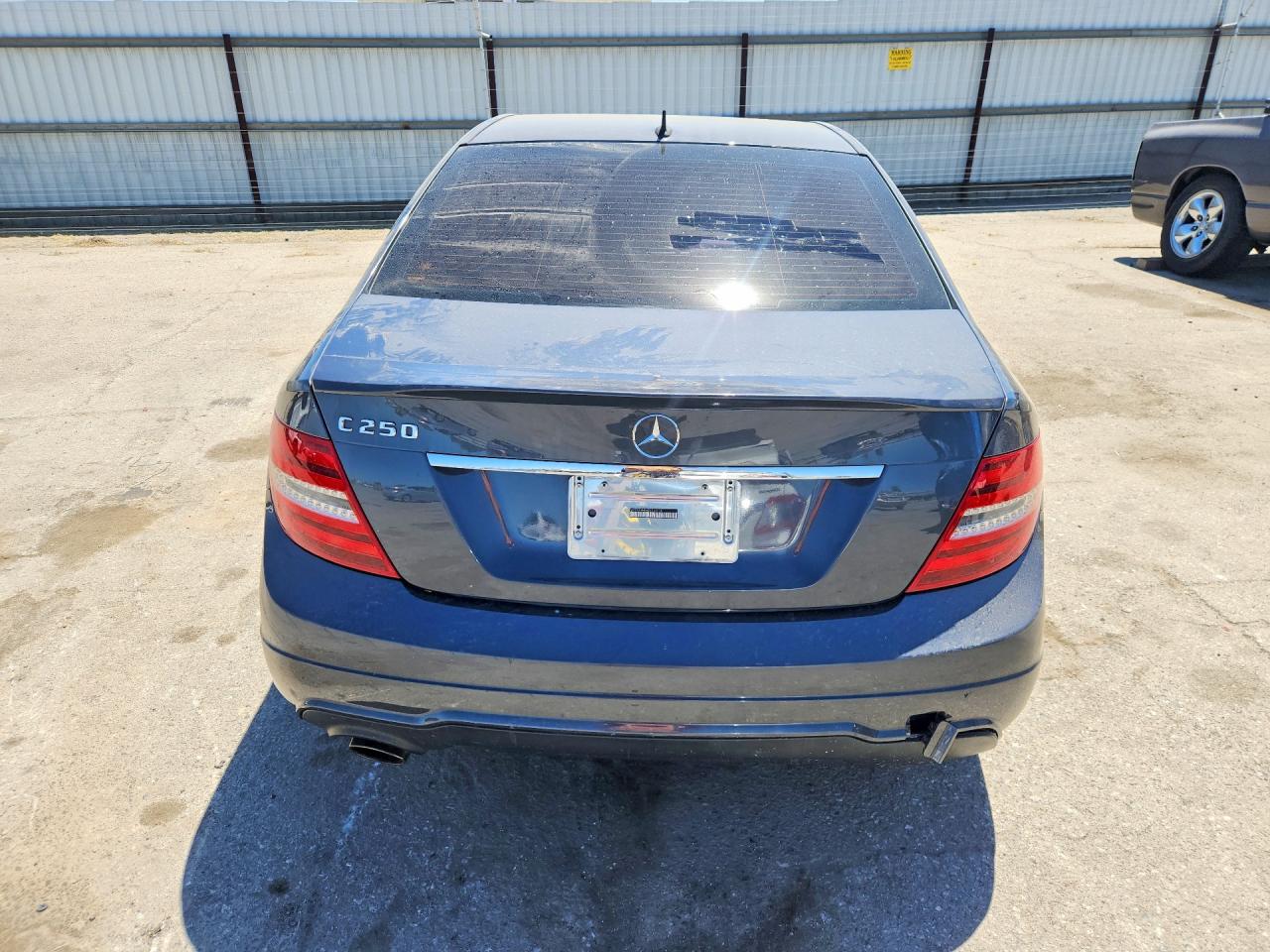2014 Mercedes-benz C 250 Gray vin: WDDGF4HB6EA966516