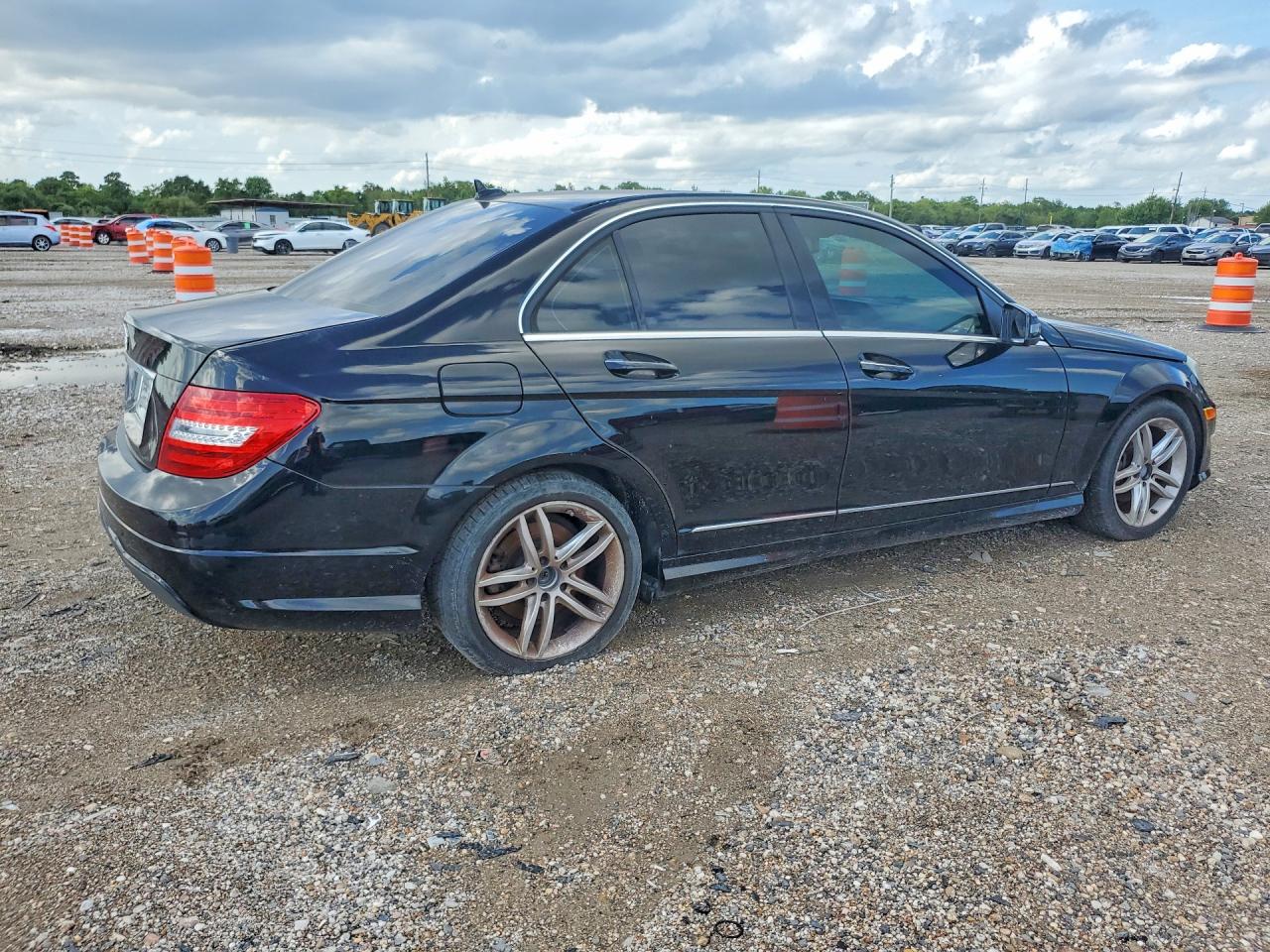 2014 Mercedes-benz C 250 Black vin: WDDGF4HB6EG216966