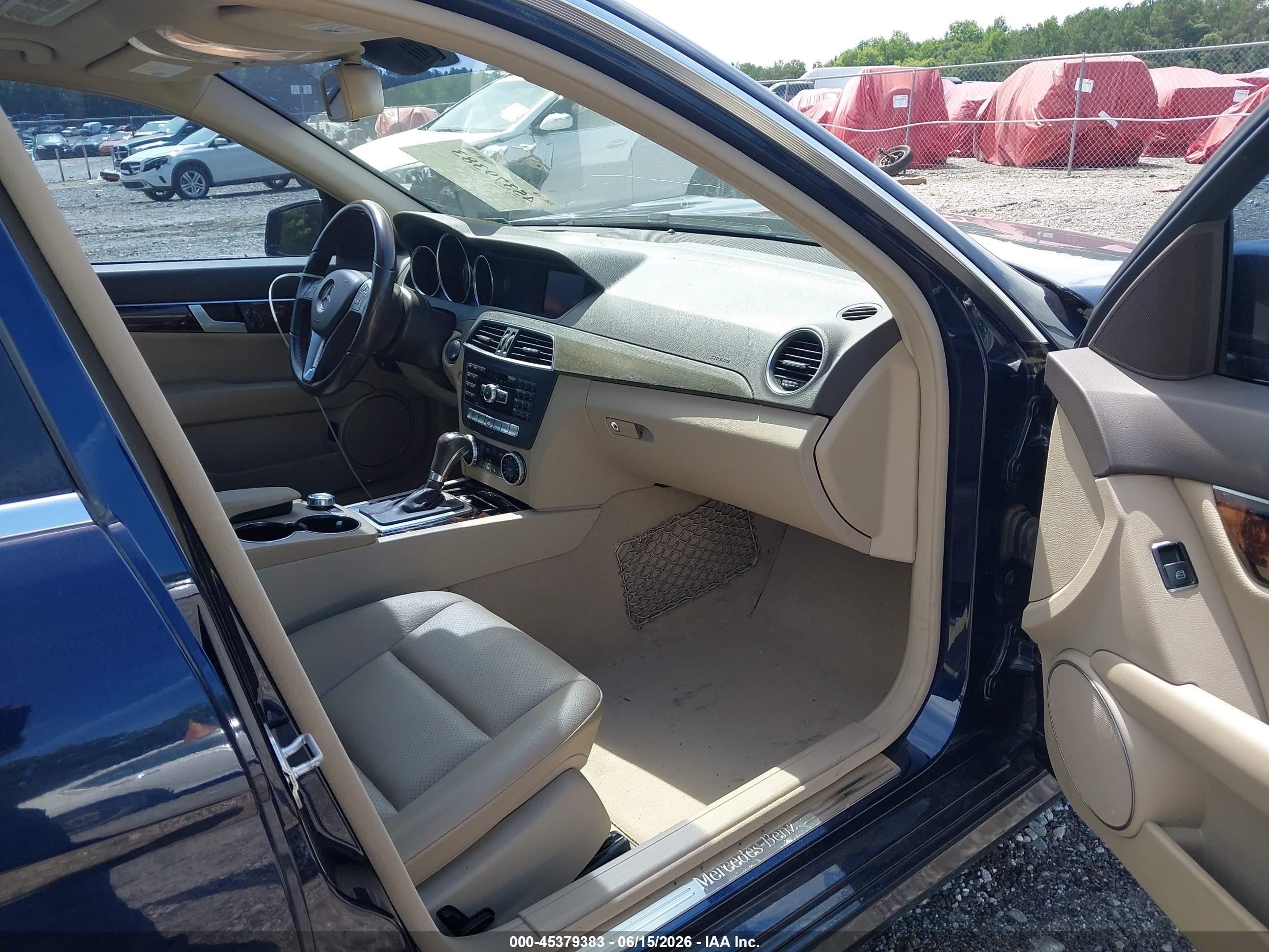 2014 Mercedes-benz C 250 Sport Dark Blue vin: WDDGF4HB6EG238448