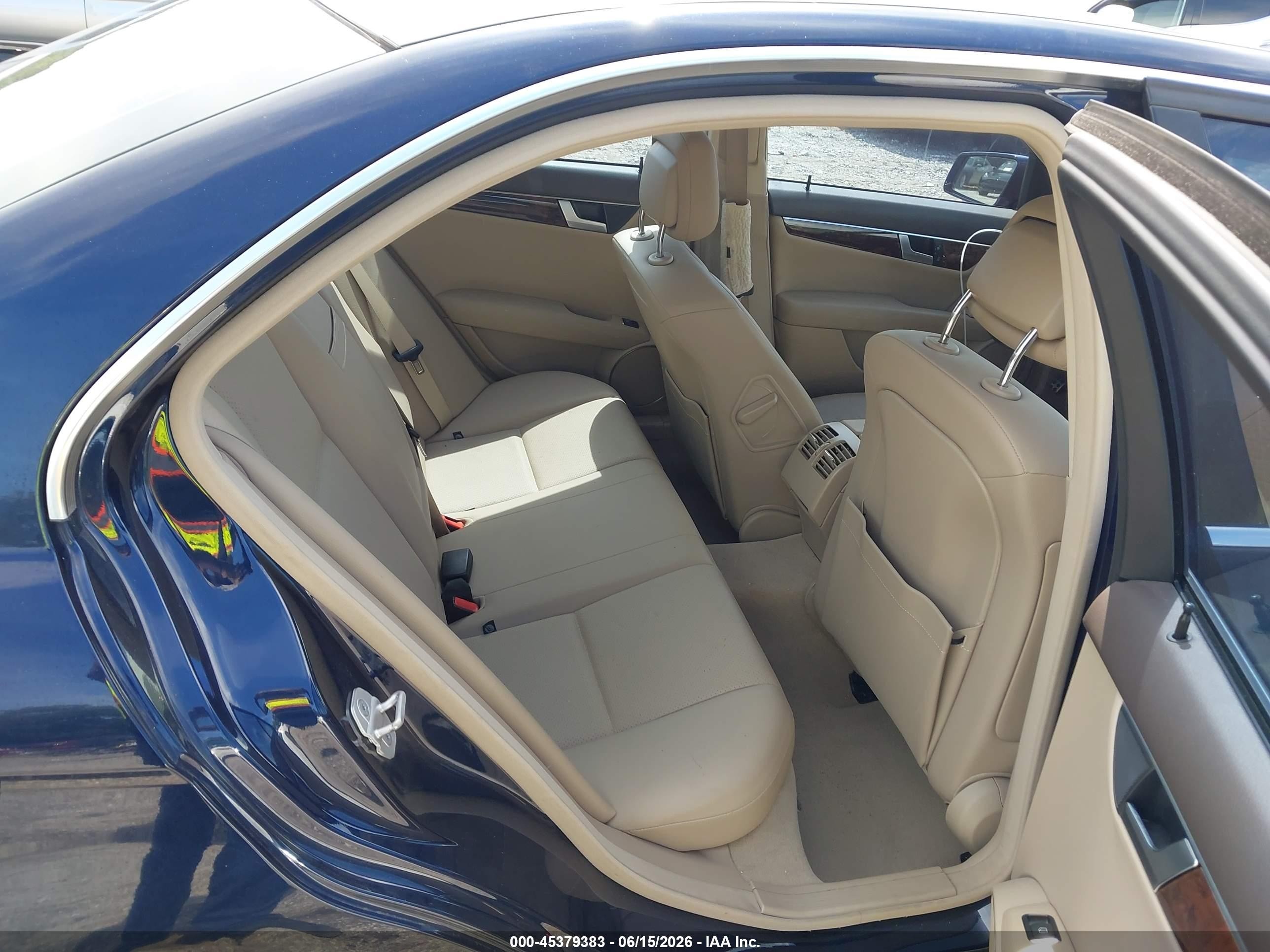 2014 Mercedes-benz C 250 Sport Dark Blue vin: WDDGF4HB6EG238448
