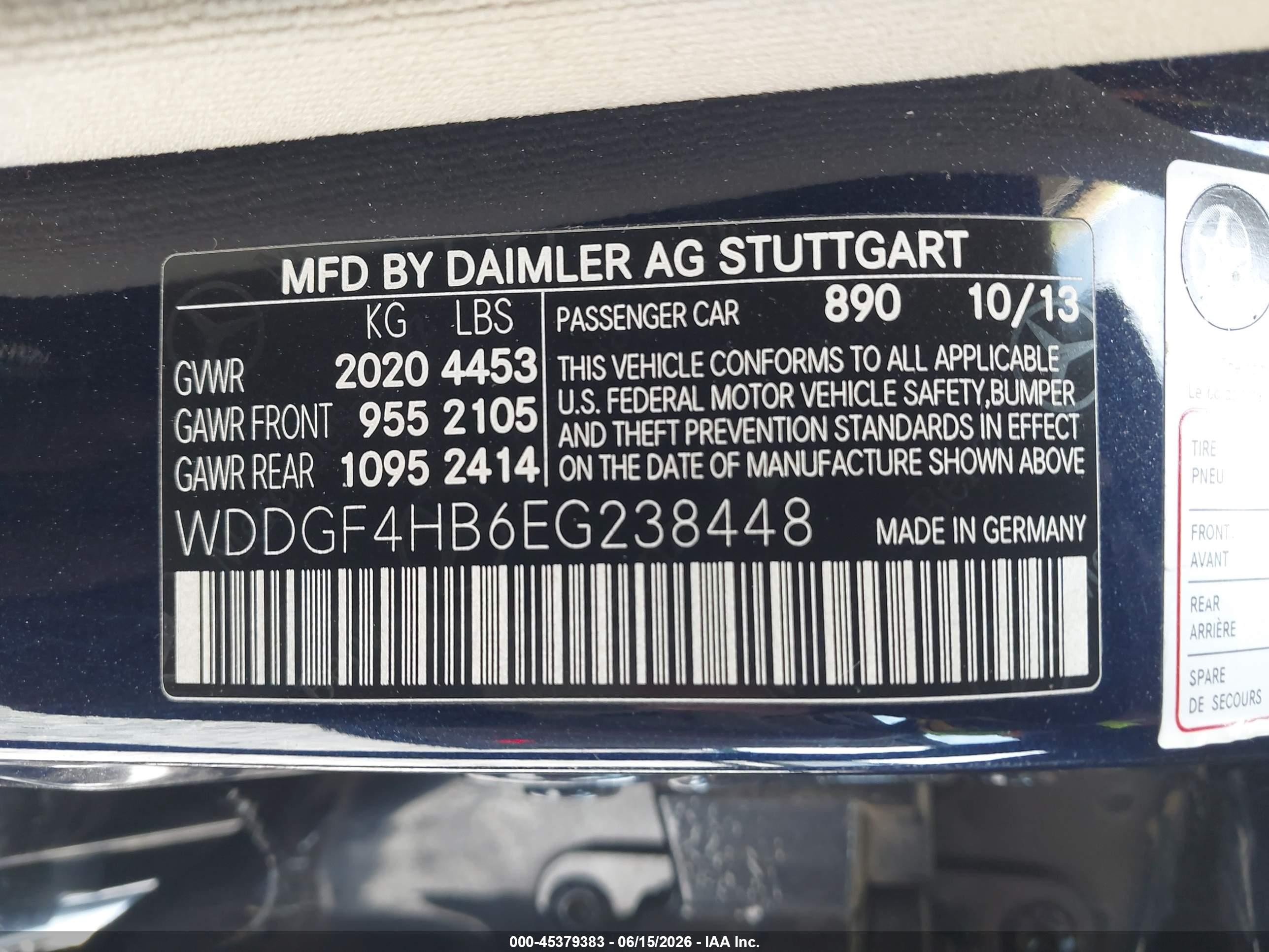 2014 Mercedes-benz C 250 Sport Dark Blue vin: WDDGF4HB6EG238448