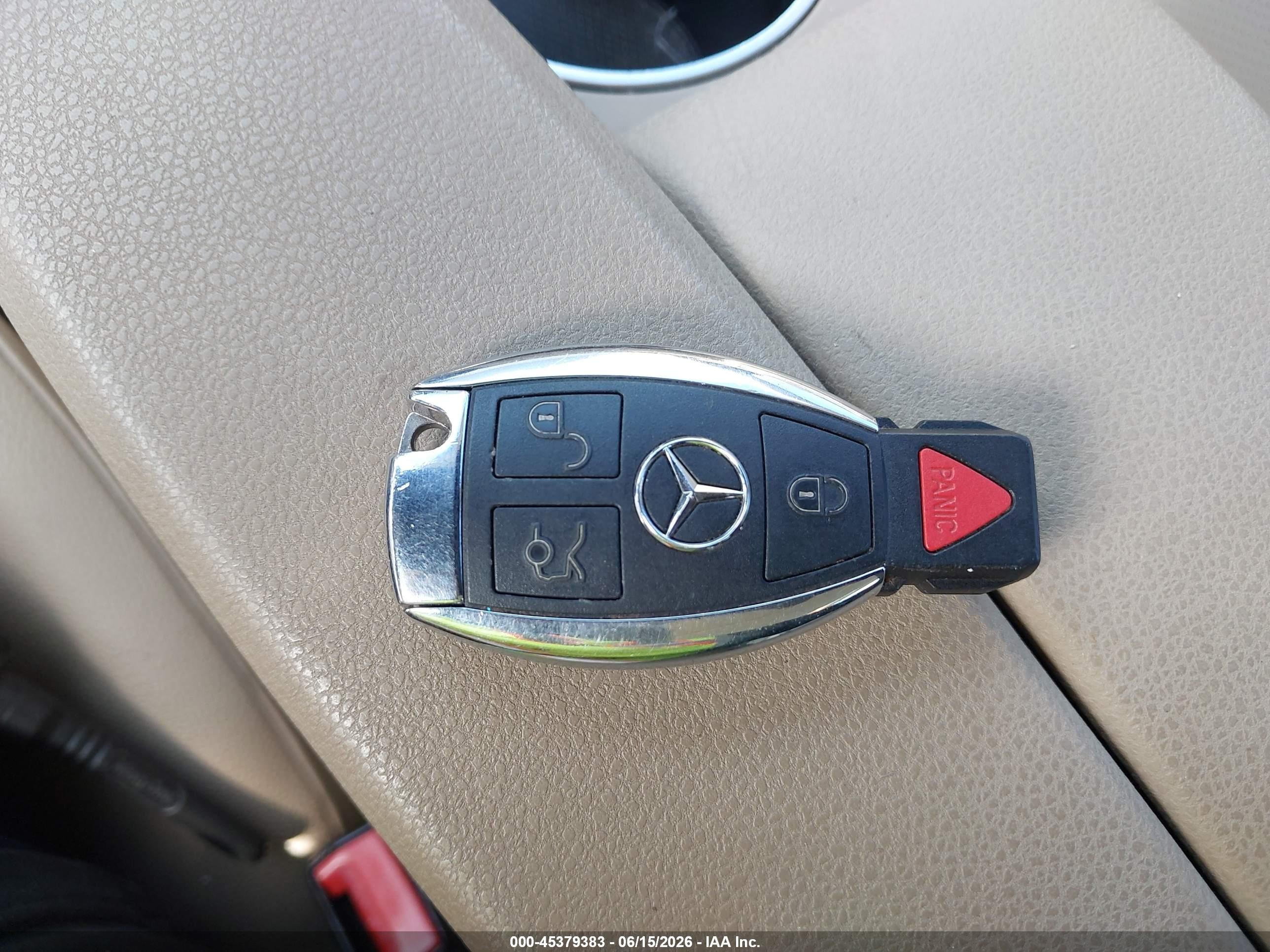 2014 Mercedes-benz C 250 Sport Dark Blue vin: WDDGF4HB6EG238448