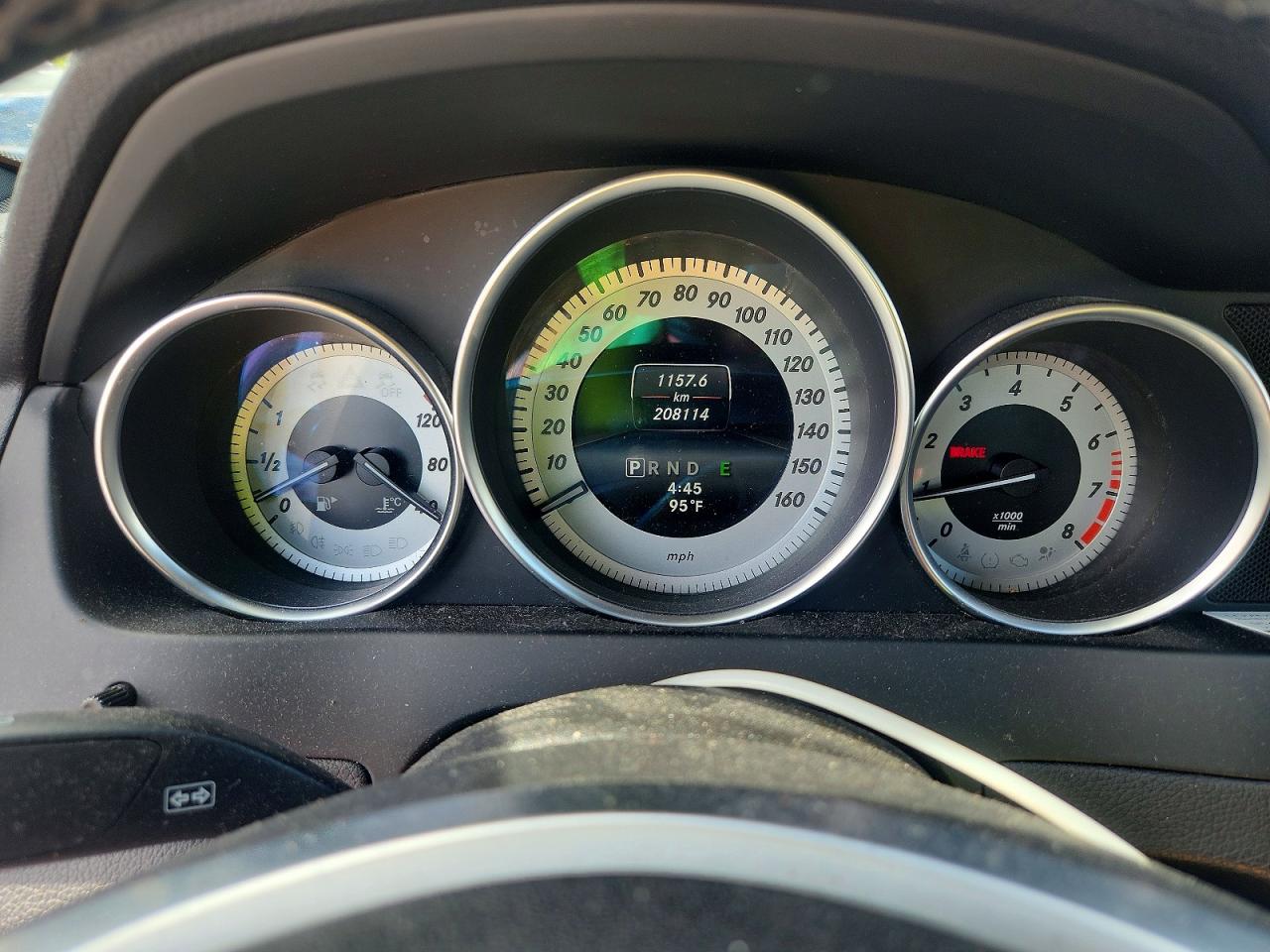 2014 Mercedes-benz C 250 Белый vin: WDDGF4HB6ER316148