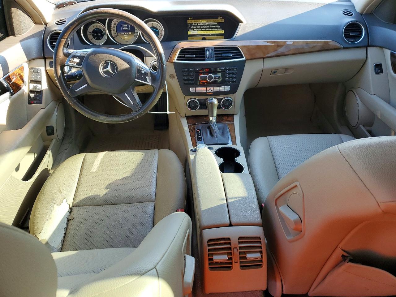 2012 Mercedes-benz C 250 Черный vin: WDDGF4HB7CA623579