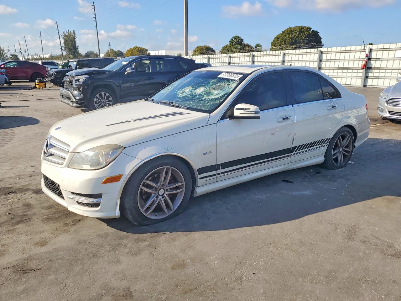 WDDGF4HB7CR211745