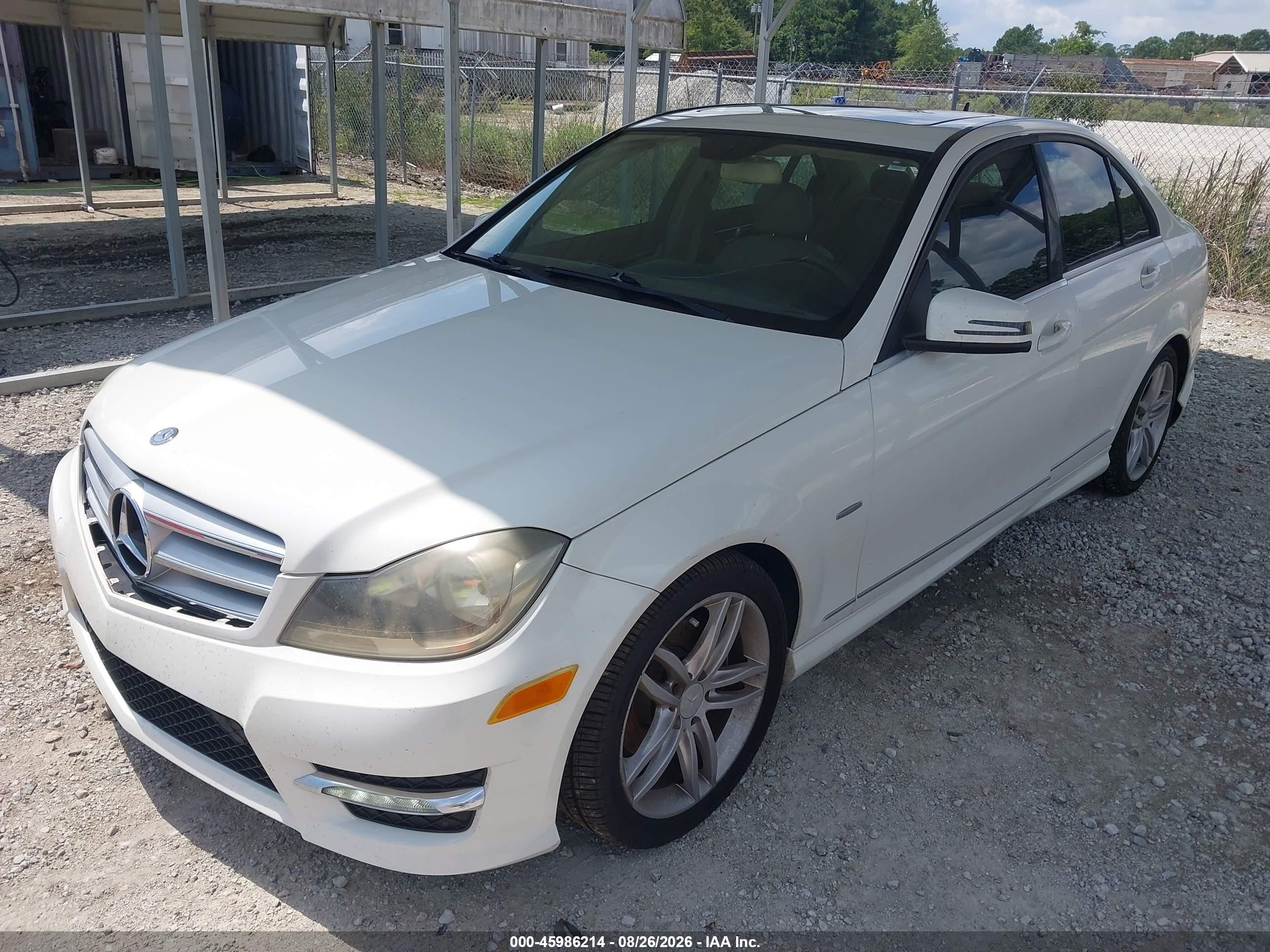 2012 Mercedes-benz C 250 Sport White vin: WDDGF4HB7CR219389