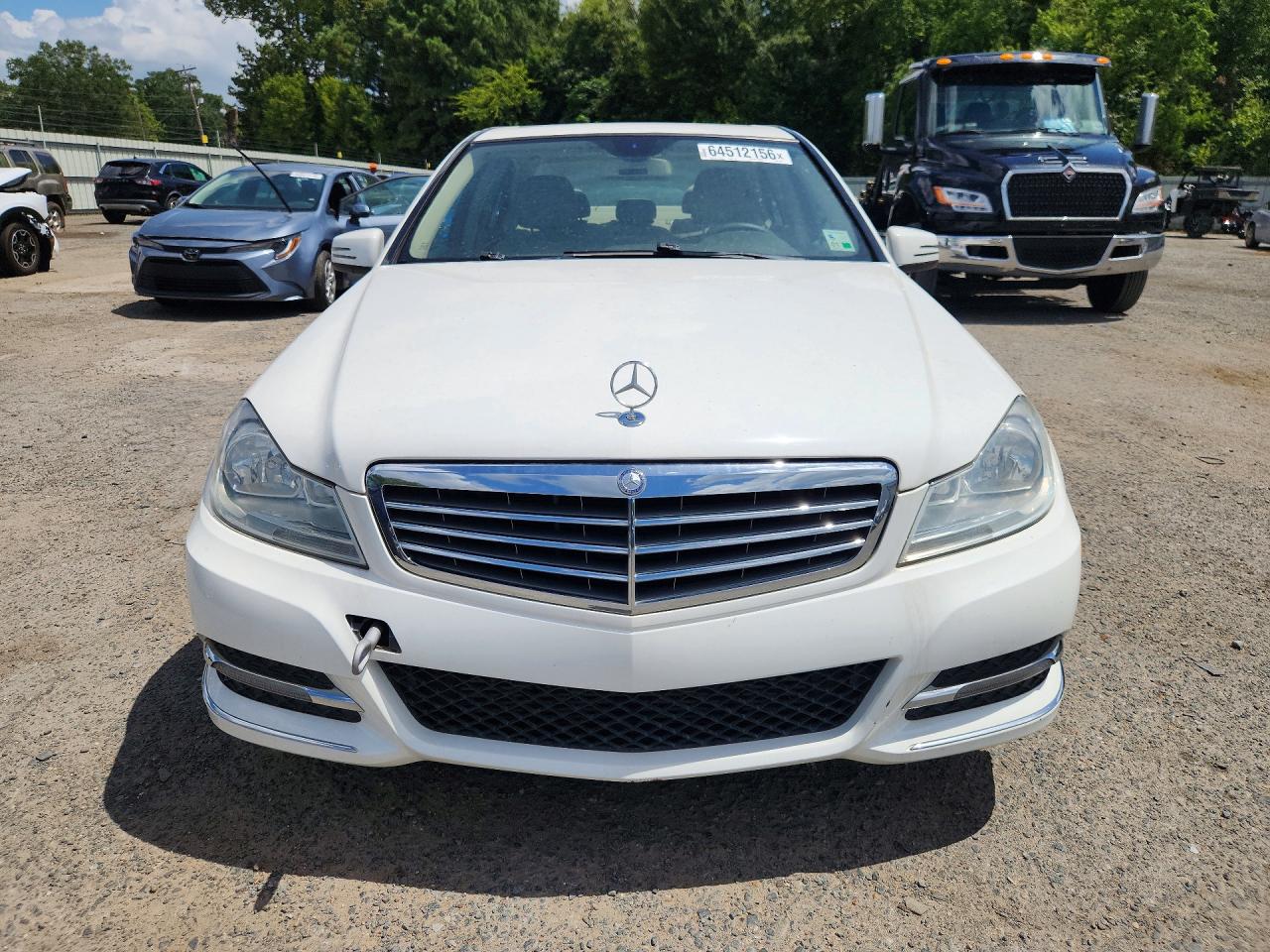 2013 Mercedes-benz C 250 White vin: WDDGF4HB7DA771541