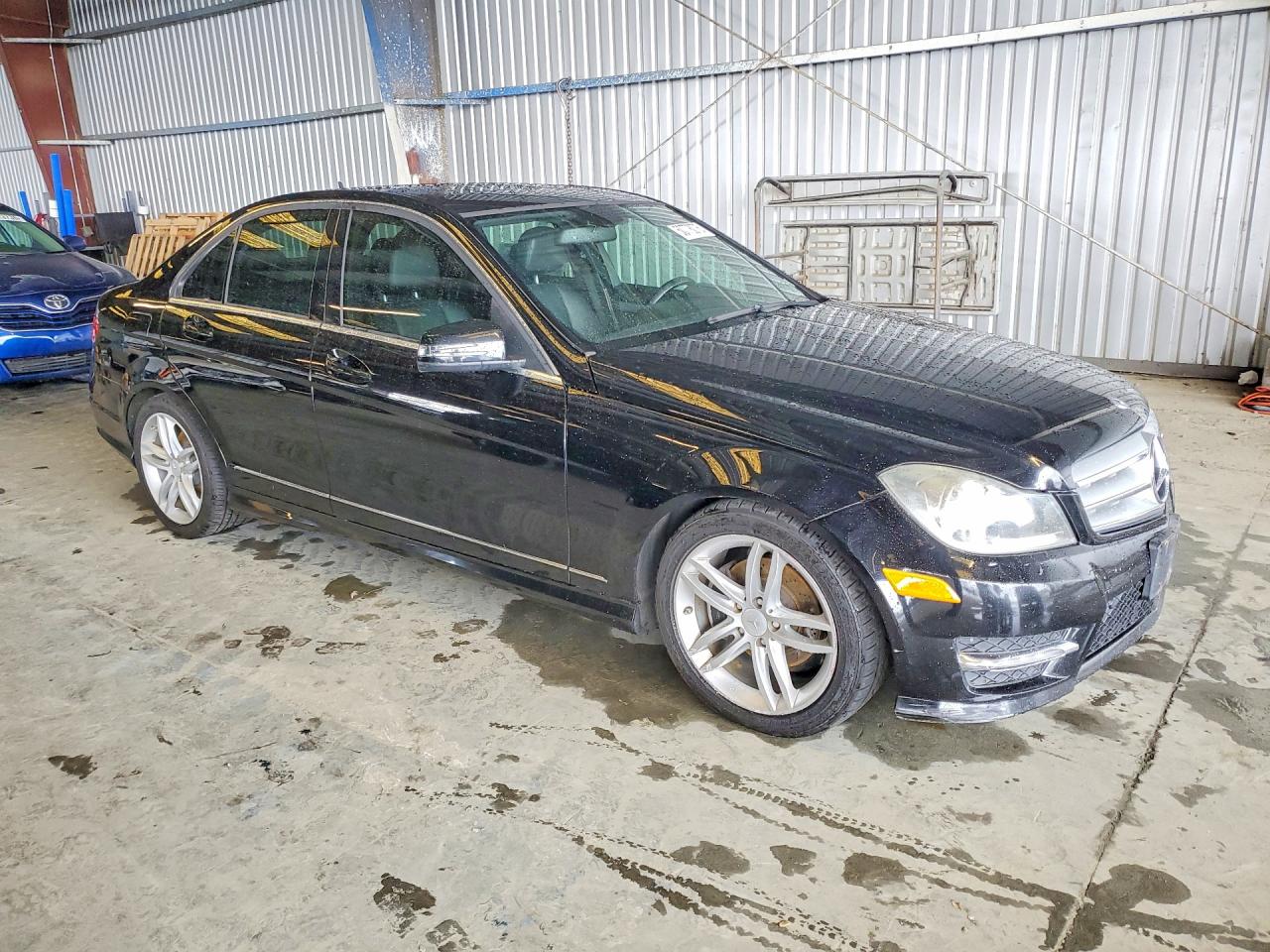 2013 Mercedes-benz C 250 Black vin: WDDGF4HB7DA779400