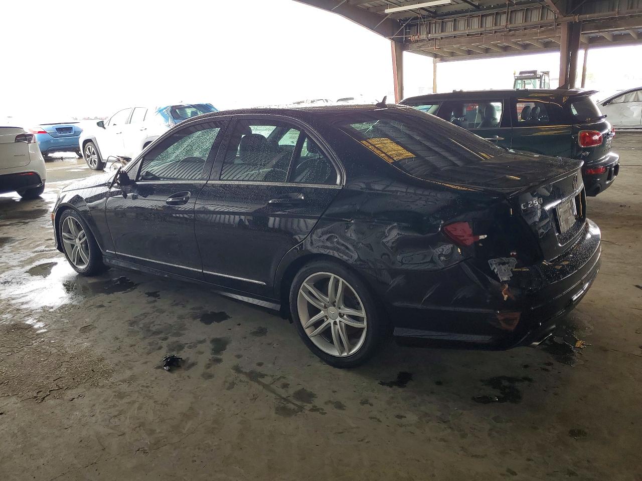 2013 Mercedes-benz C 250 Black vin: WDDGF4HB7DA779400