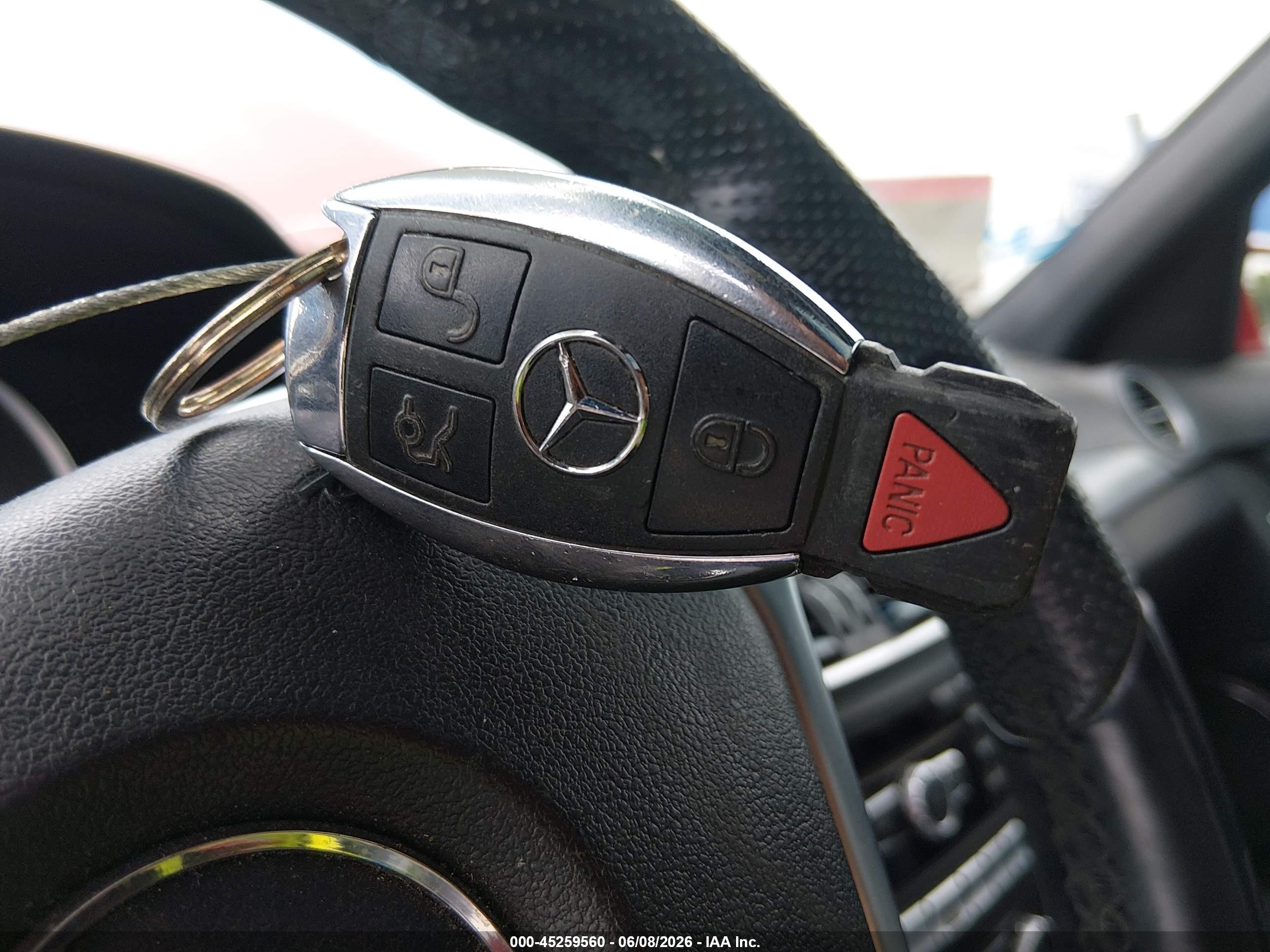 2013 Mercedes-benz C 250 Sport Red vin: WDDGF4HB7DA808345