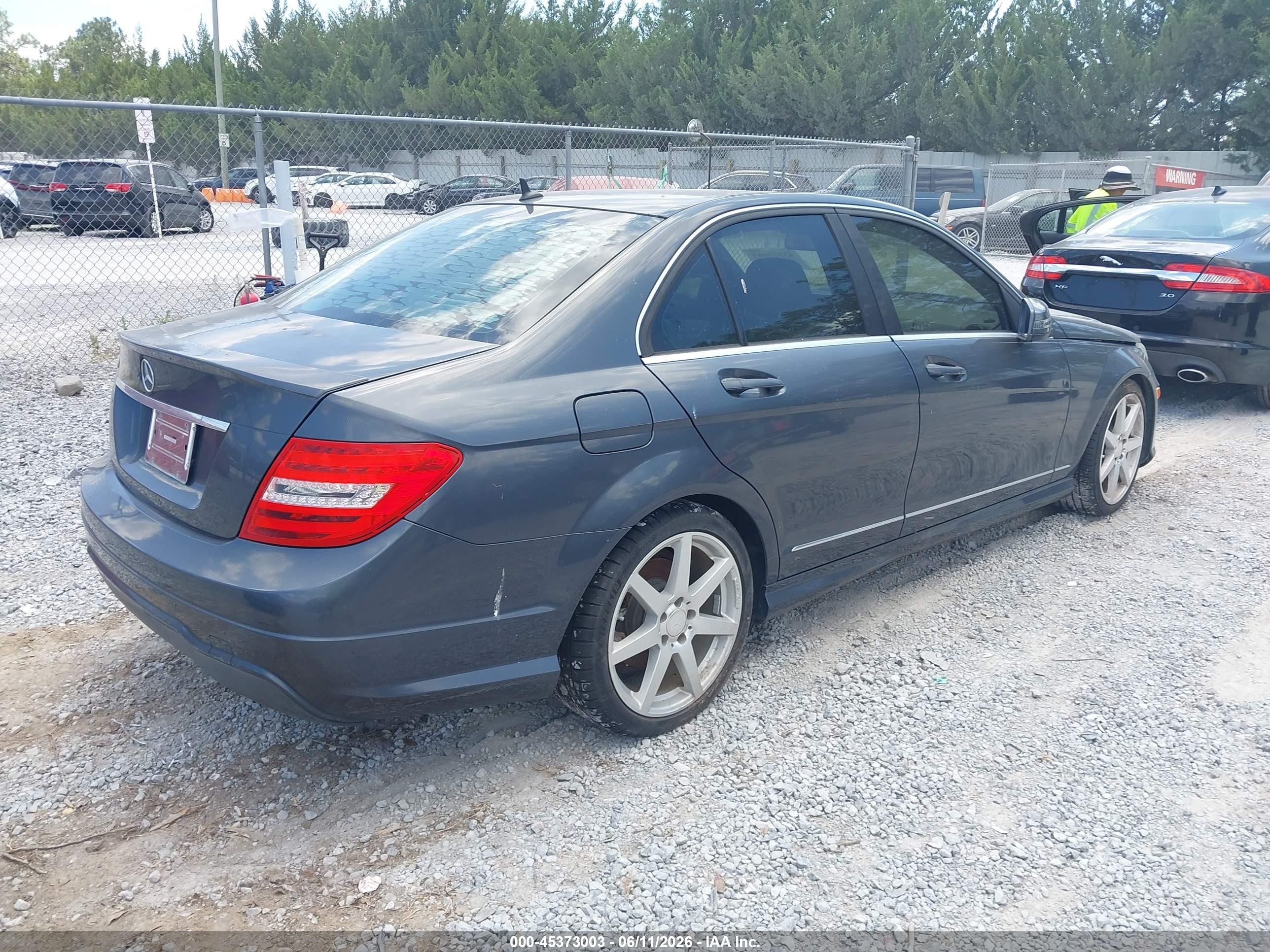 2013 Mercedes-benz C 250 Sport Blue vin: WDDGF4HB7DA808846
