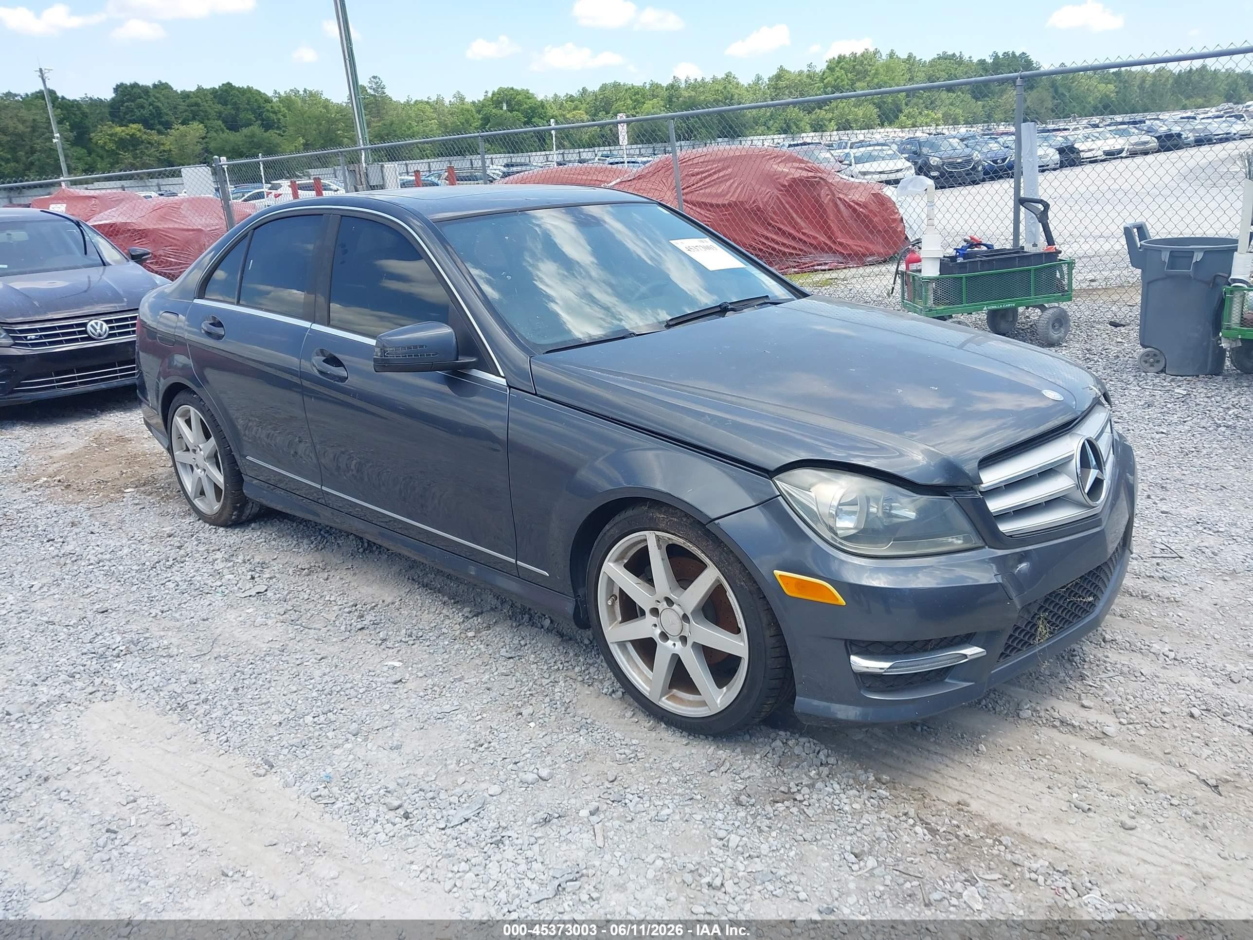 2013 Mercedes-benz C 250 Sport Blue vin: WDDGF4HB7DA808846