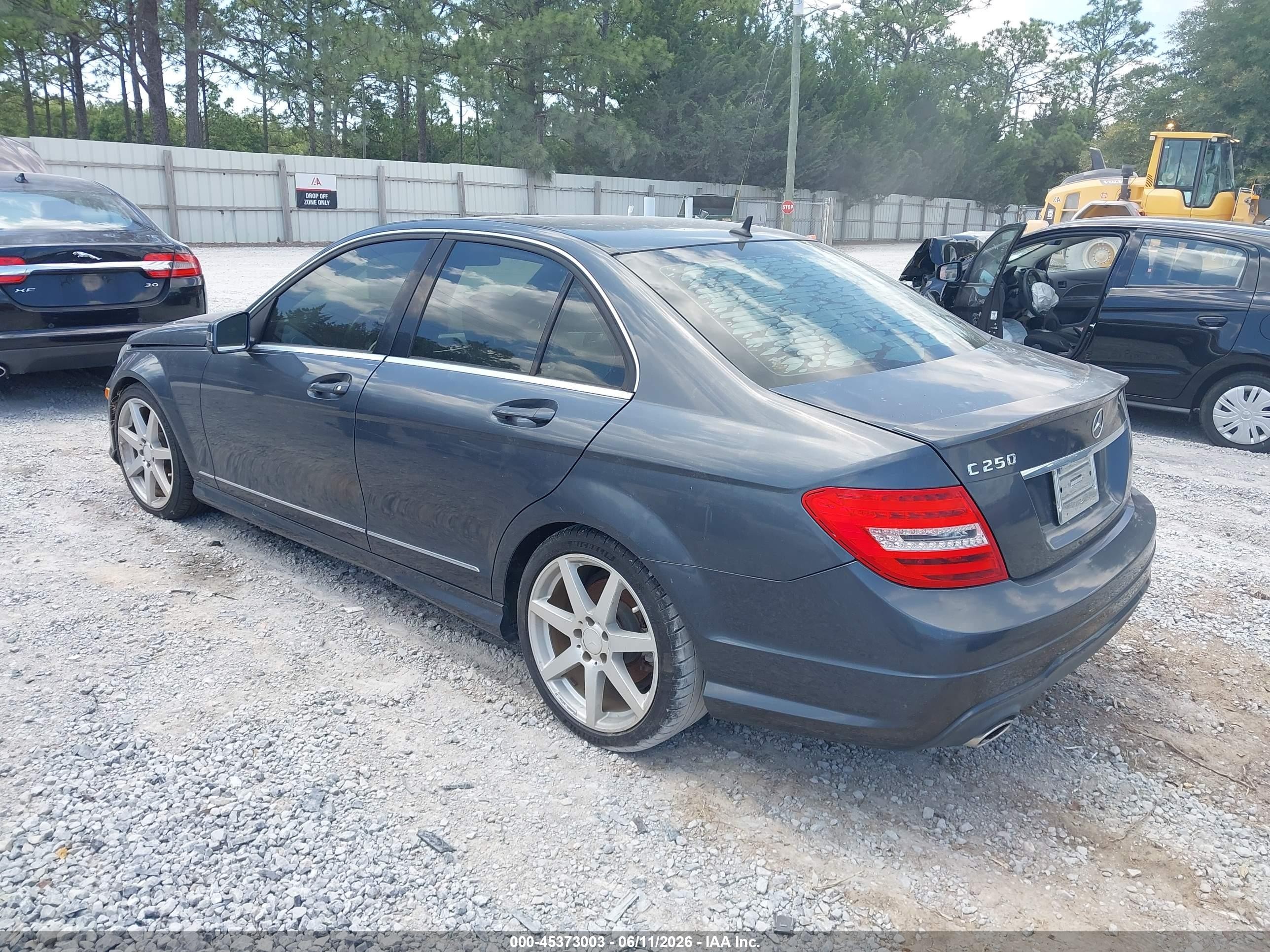 2013 Mercedes-benz C 250 Sport Blue vin: WDDGF4HB7DA808846