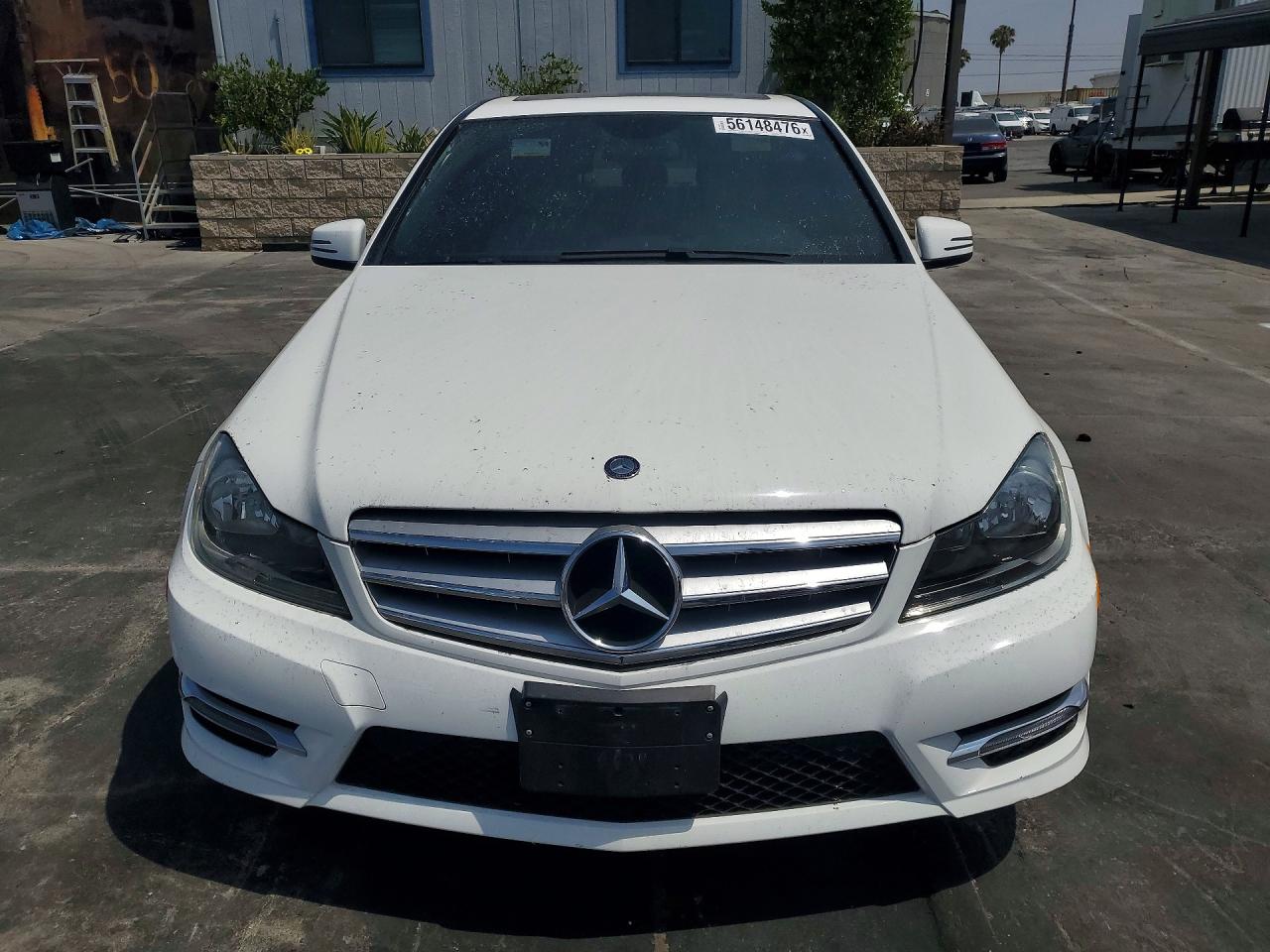 2013 Mercedes-benz C 250 White vin: WDDGF4HB7DA827901