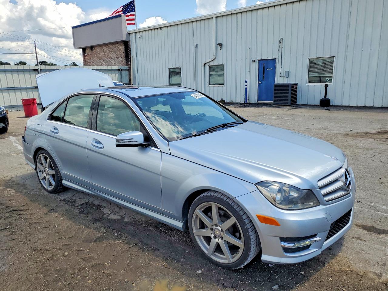 2013 Mercedes-benz C 250 Silver vin: WDDGF4HB7DA829566