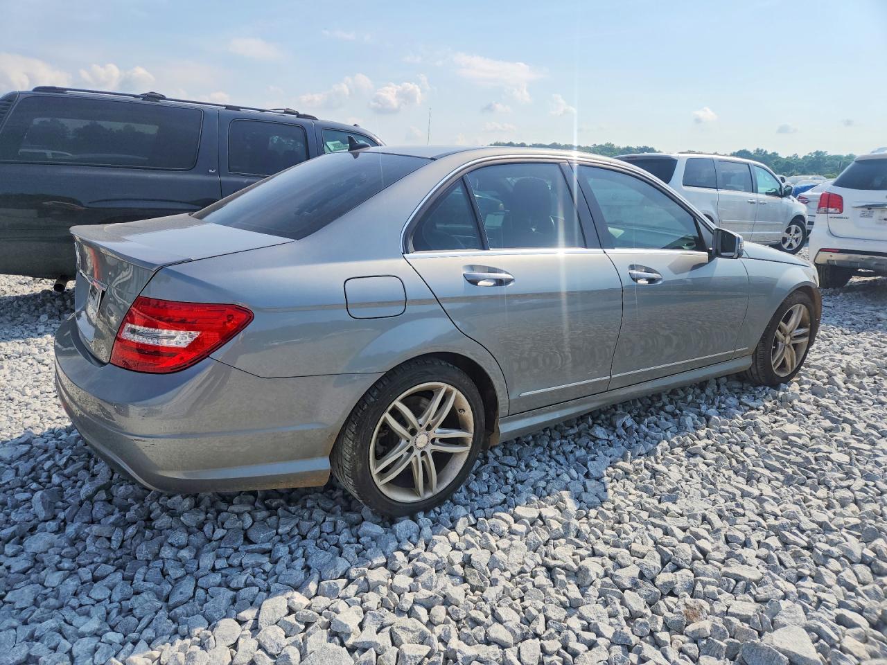 2013 Mercedes-benz C 250 Silver vin: WDDGF4HB7DA857416