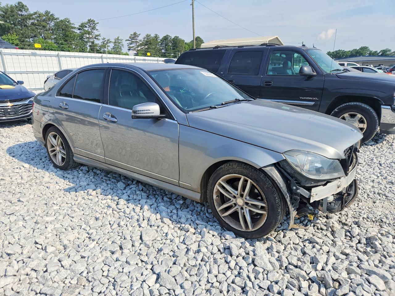 2013 Mercedes-benz C 250 Silver vin: WDDGF4HB7DA857416