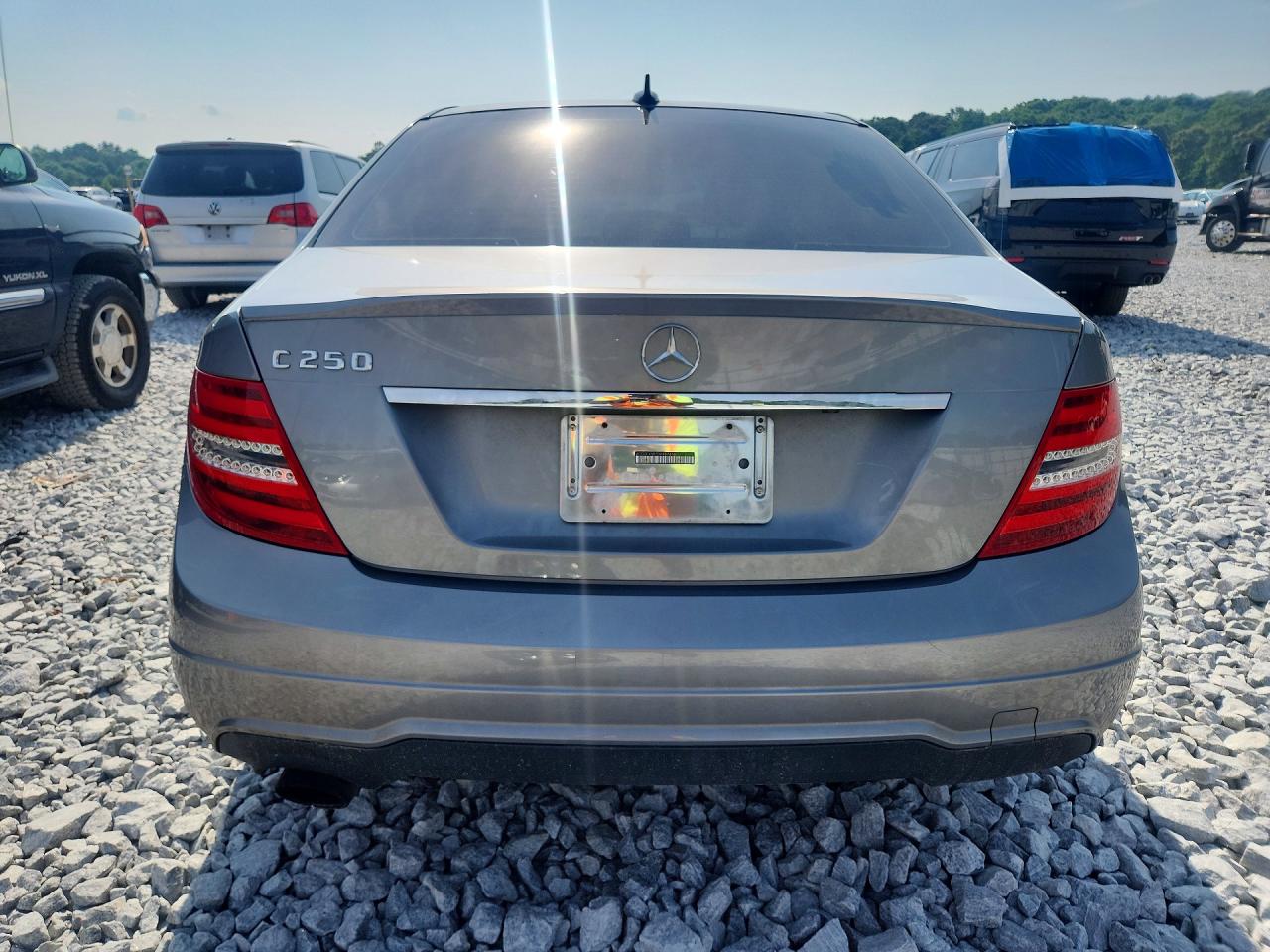 2013 Mercedes-benz C 250 Silver vin: WDDGF4HB7DA857416