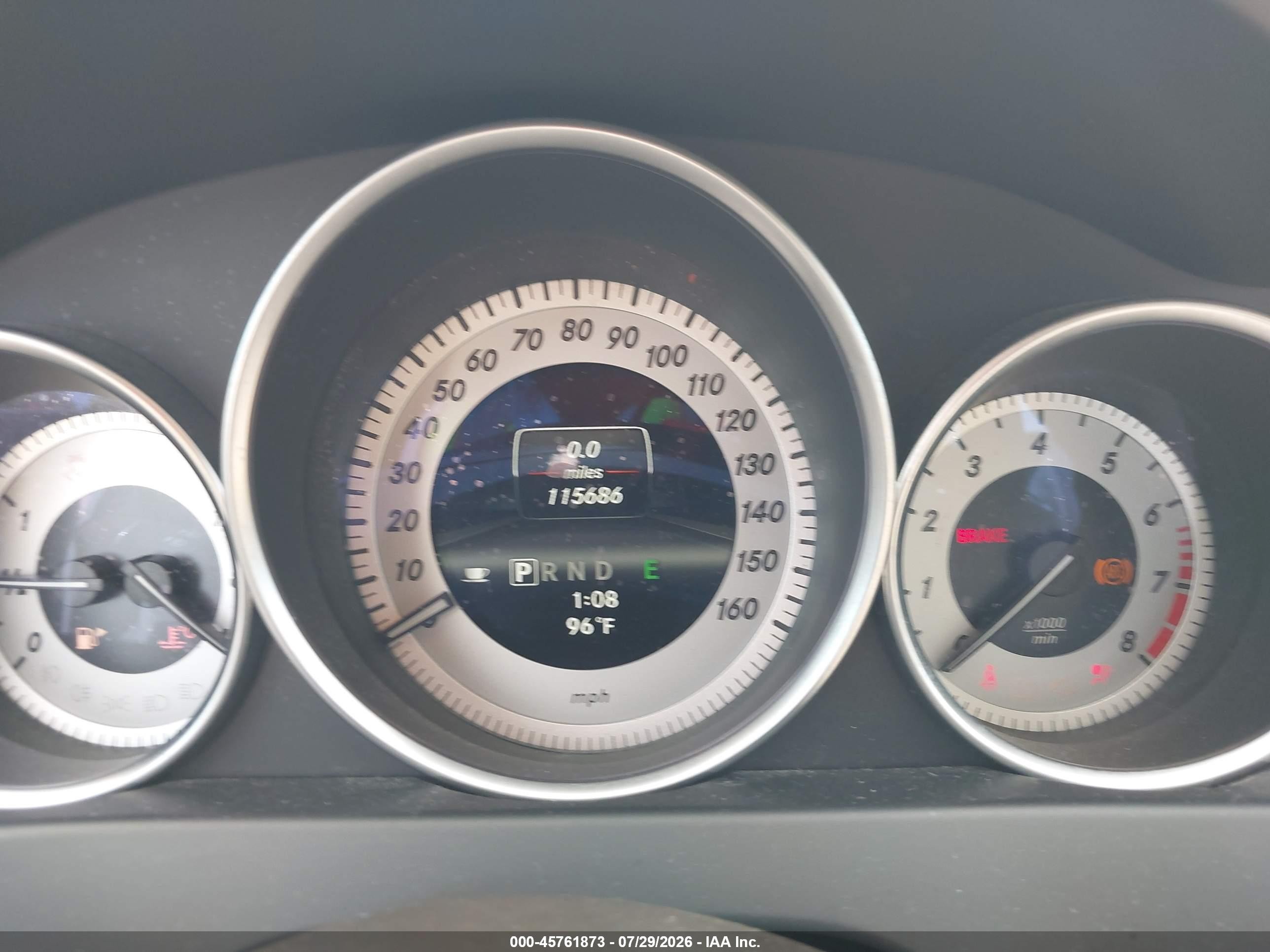 2013 Mercedes-benz C 250 Sport Белый vin: WDDGF4HB7DA868206
