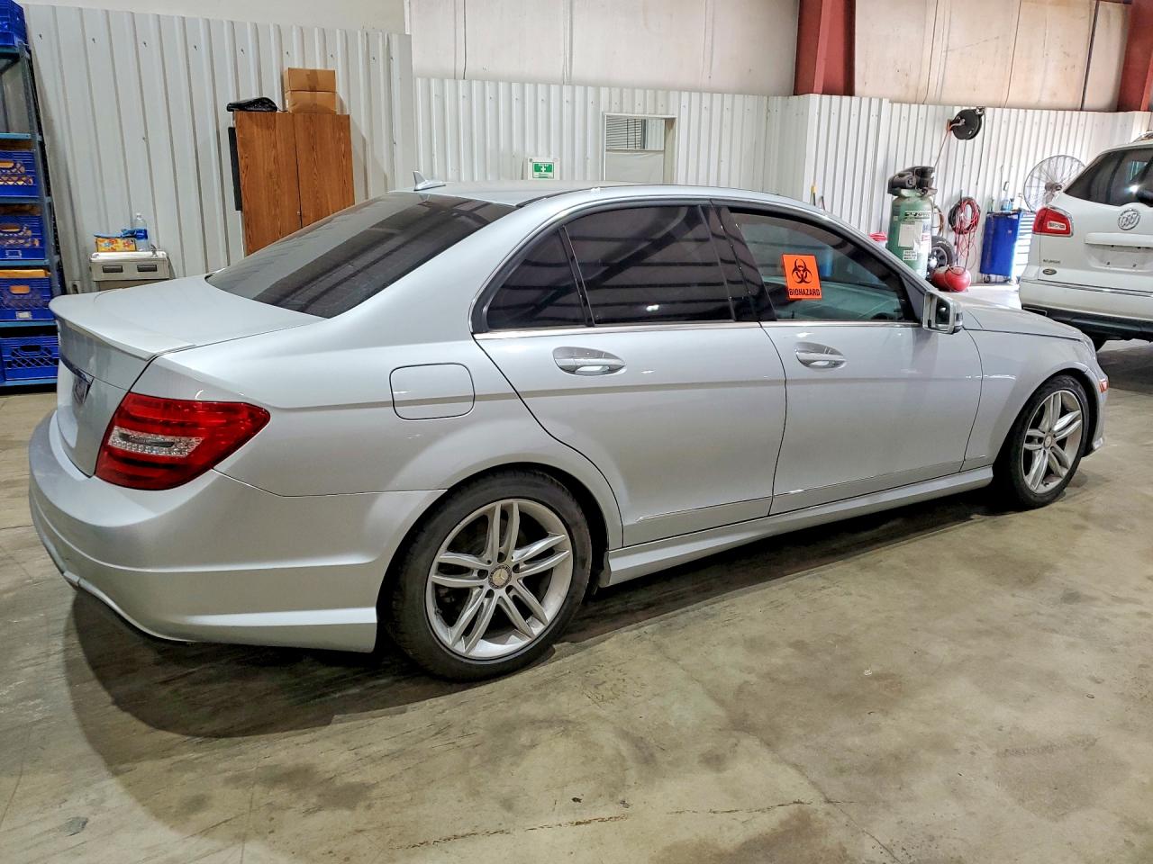 2013 Mercedes-benz C 250 Silver vin: WDDGF4HB7DR248974
