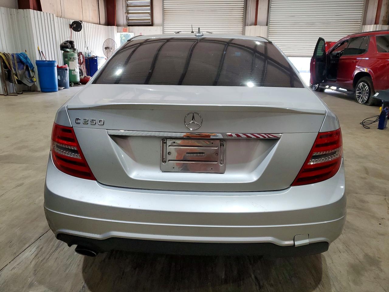 2013 Mercedes-benz C 250 Silver vin: WDDGF4HB7DR248974