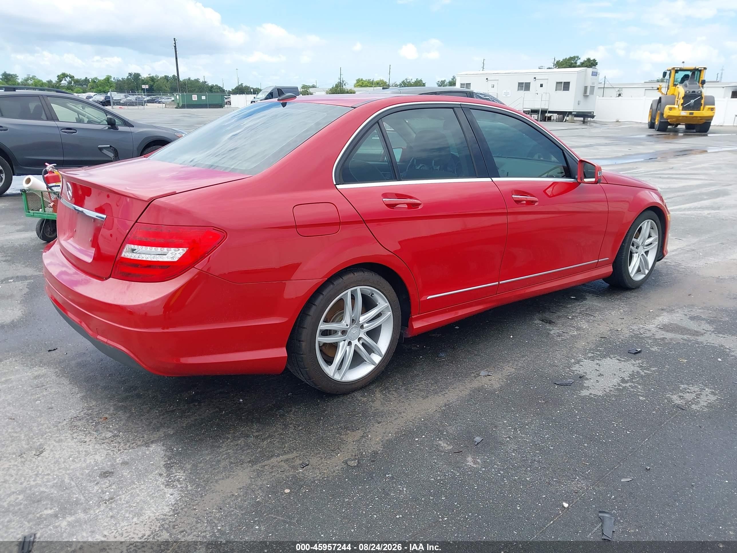 2013 Mercedes-benz C 250 Sport Red vin: WDDGF4HB7DR271249