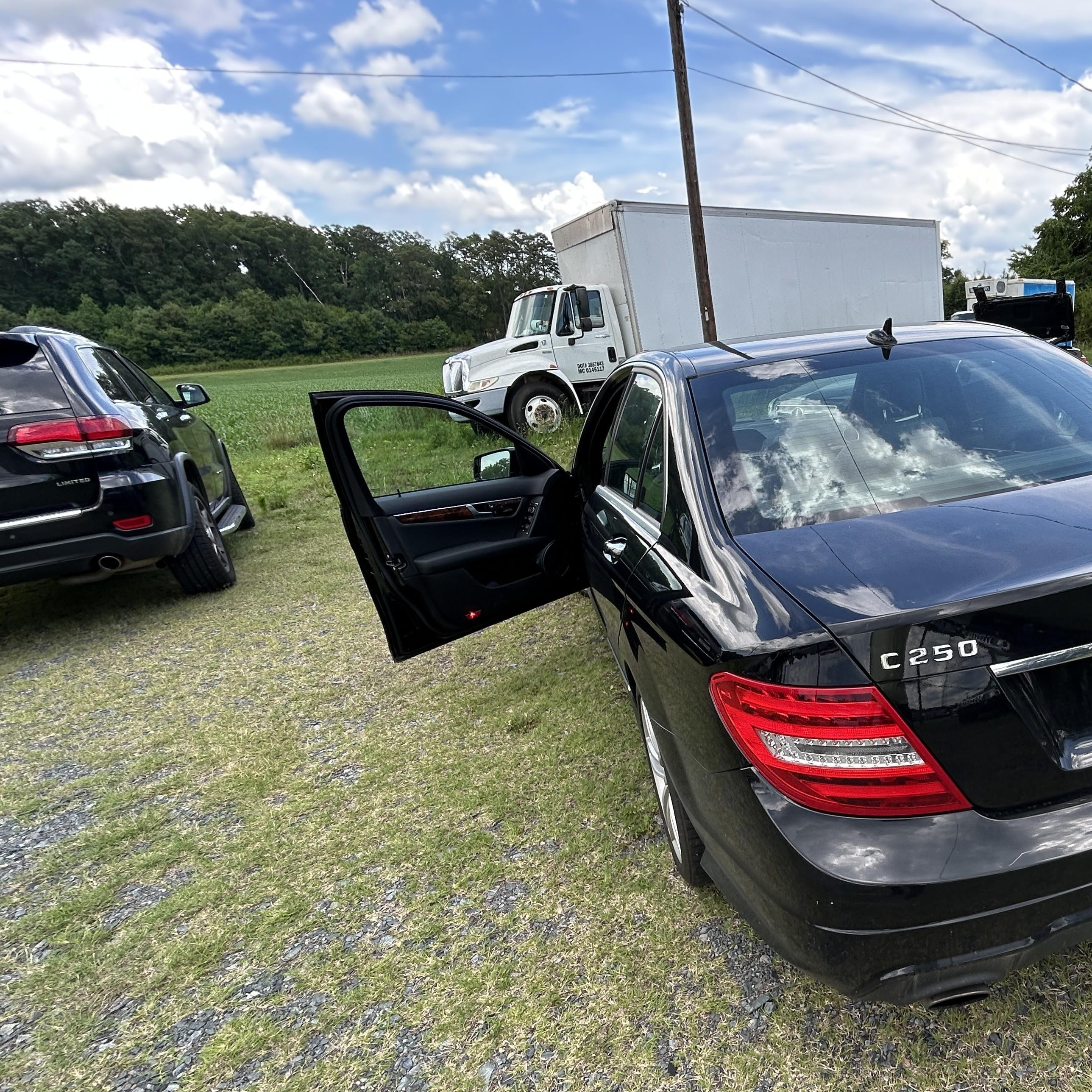 2013 Mercedes-benz C 250 Sport vin: WDDGF4HB7DR273292