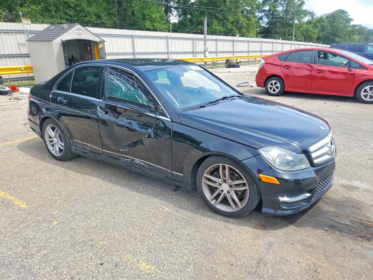 2013 Mercedes-benz C 250 Black vin: WDDGF4HB7DR276077