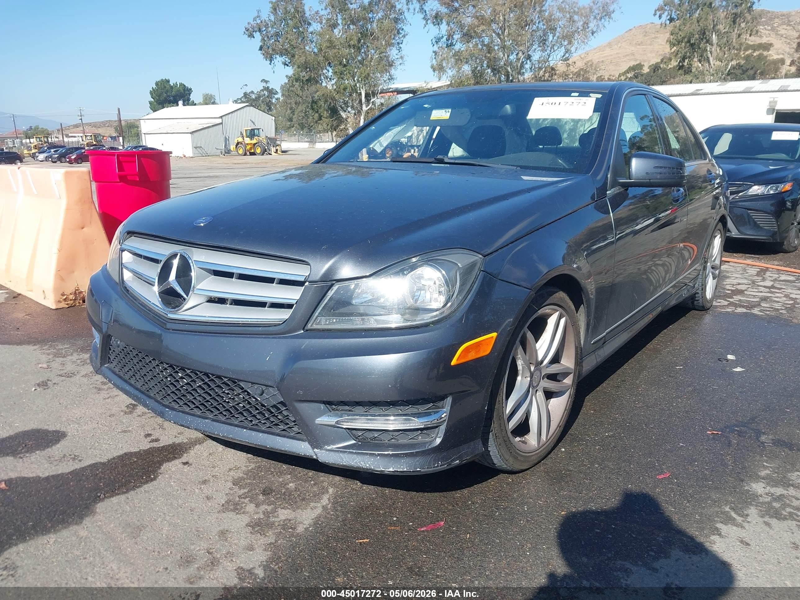 2013 Mercedes-benz C 250 Sport Gray vin: WDDGF4HB7DR285975