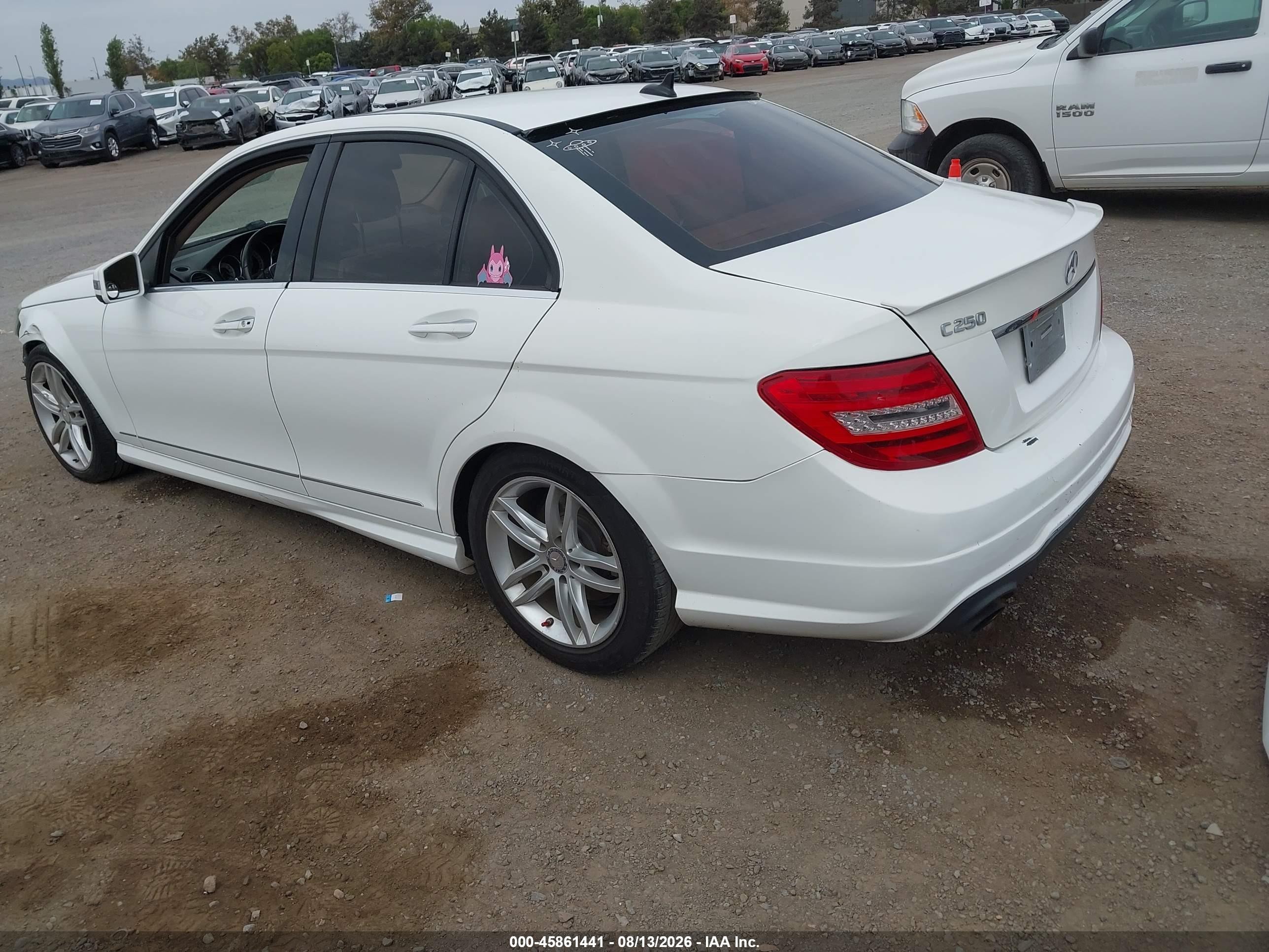 2014 Mercedes-benz C 250 Sport White vin: WDDGF4HB7EA914229