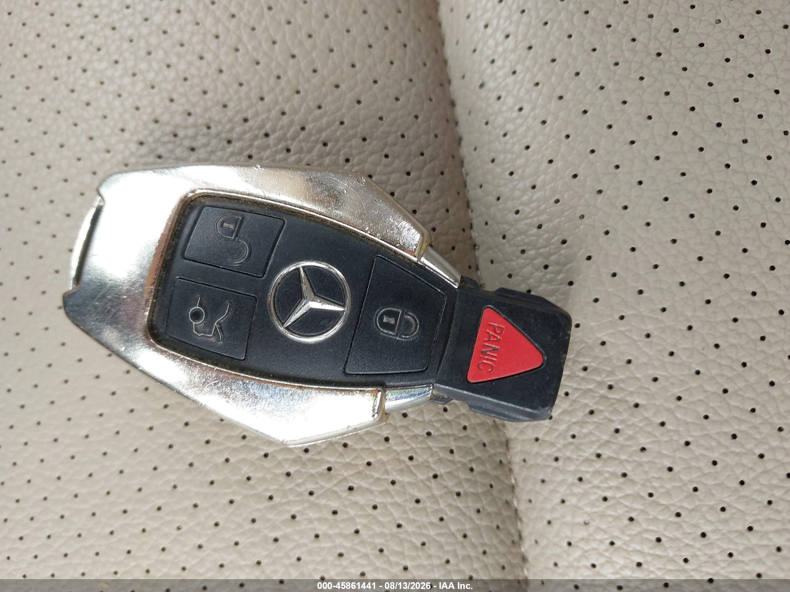 2014 Mercedes-benz C 250 Sport White vin: WDDGF4HB7EA914229