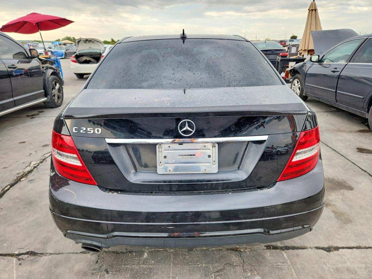 2014 Mercedes-benz C 250 Черный vin: WDDGF4HB7EA927983