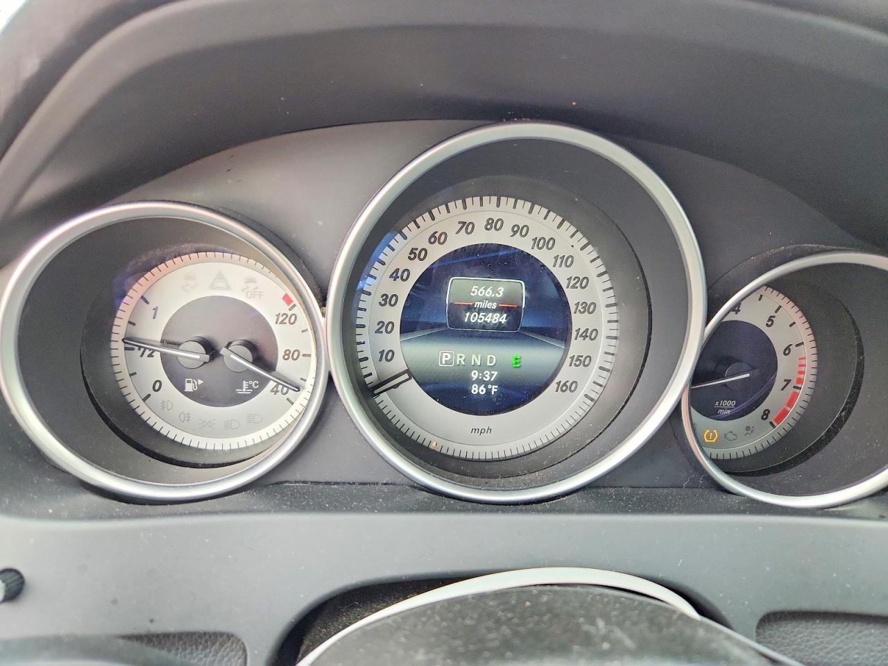 2014 Mercedes-benz C 250 Черный vin: WDDGF4HB7EA927983