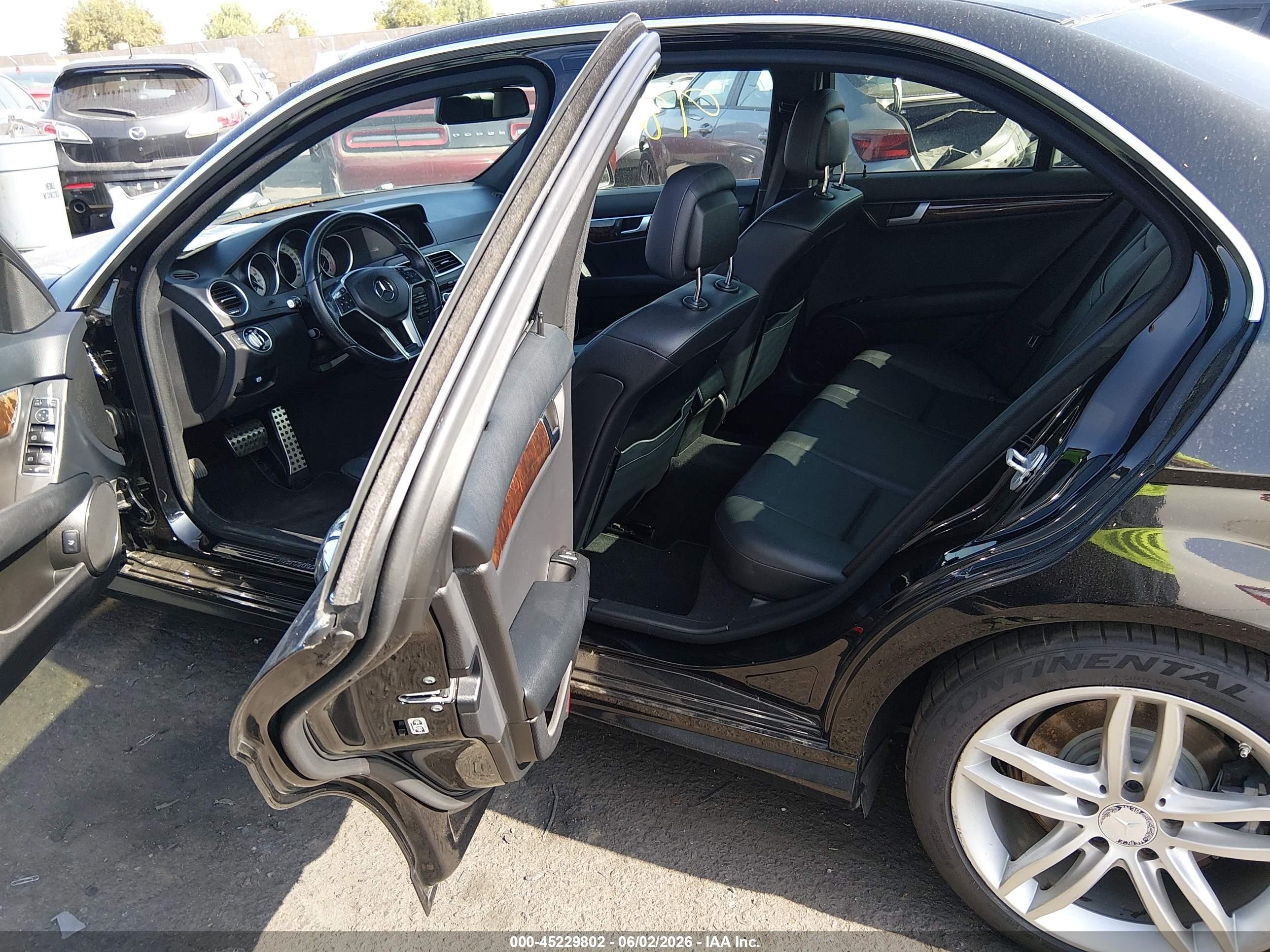 2014 Mercedes-benz C 250 Sport Black vin: WDDGF4HB7EA949305