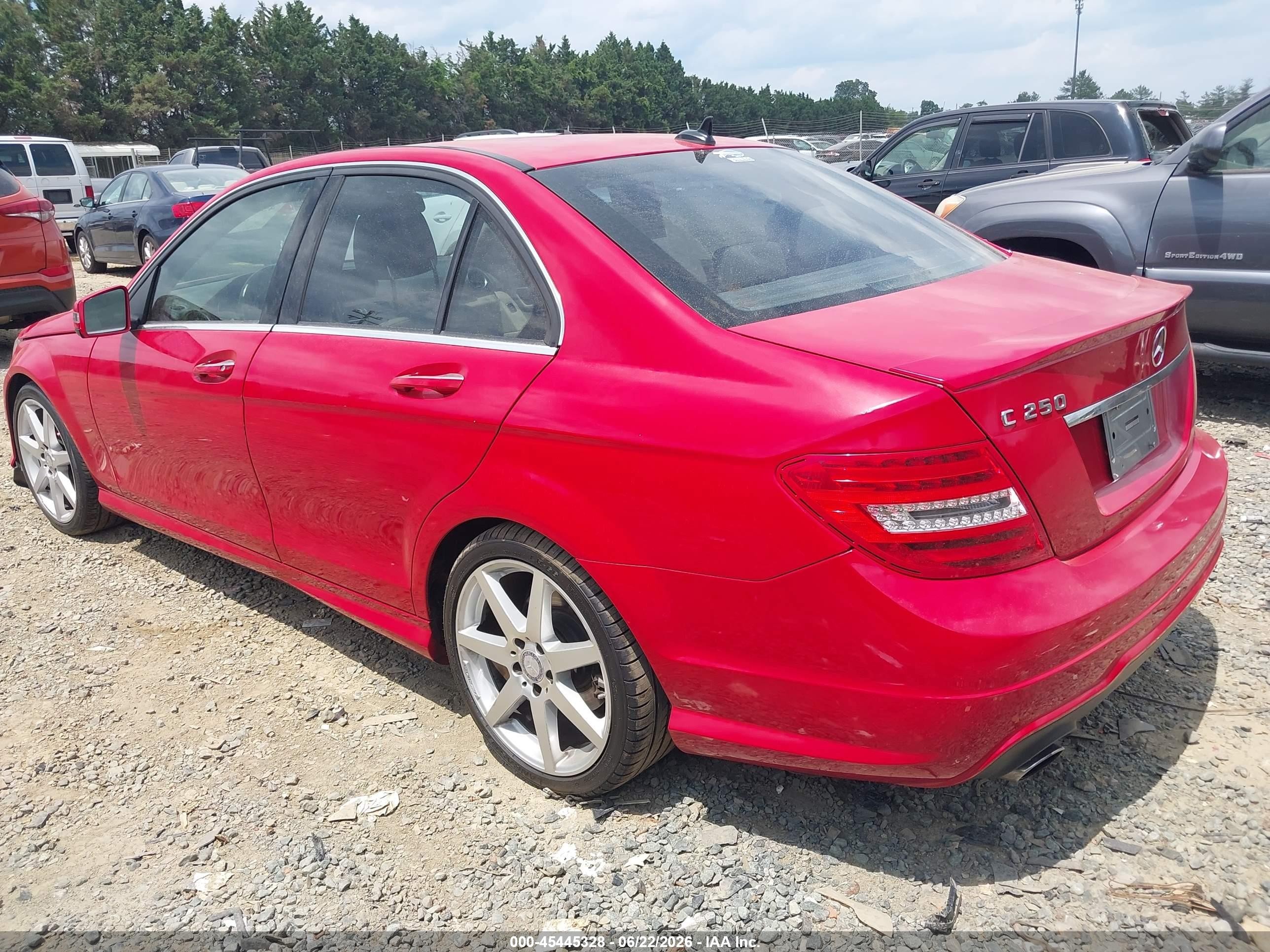 2014 Mercedes-benz C 250 Sport Red vin: WDDGF4HB7EA952771