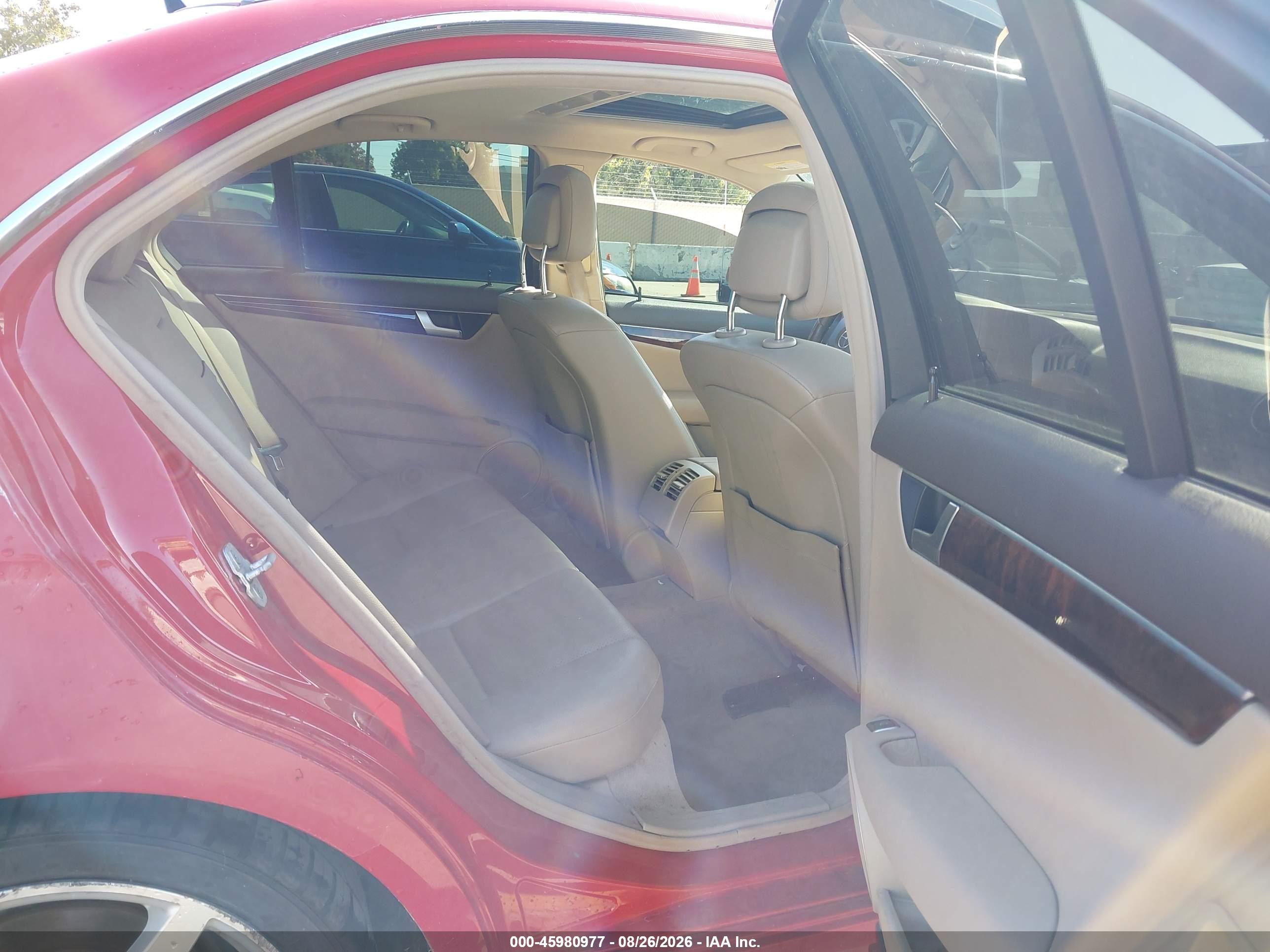 2014 Mercedes-benz C 250 Sport Red vin: WDDGF4HB7EG186084