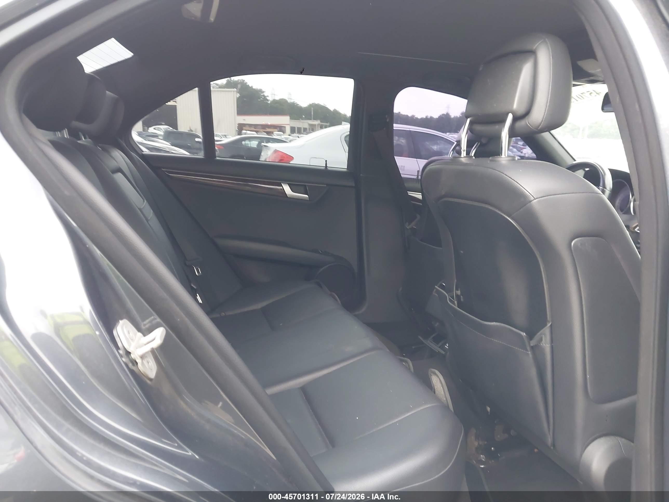 2014 Mercedes-benz C 250 Sport Gray vin: WDDGF4HB7EG222386