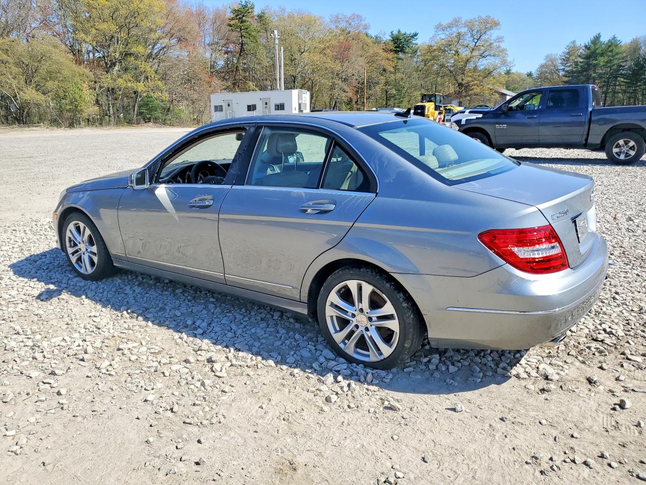 2014 Mercedes-benz C 250 Серебряный vin: WDDGF4HB7ER305899