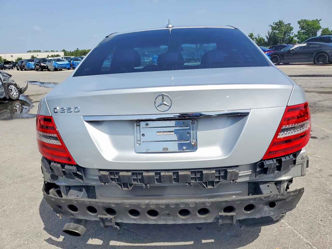 2012 Mercedes-benz C 250 Silver vin: WDDGF4HB8CA607021