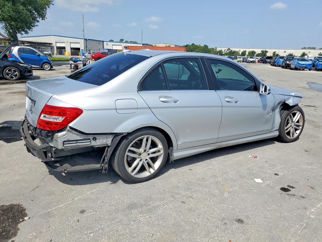 2012 Mercedes-benz C 250 Silver vin: WDDGF4HB8CA607021