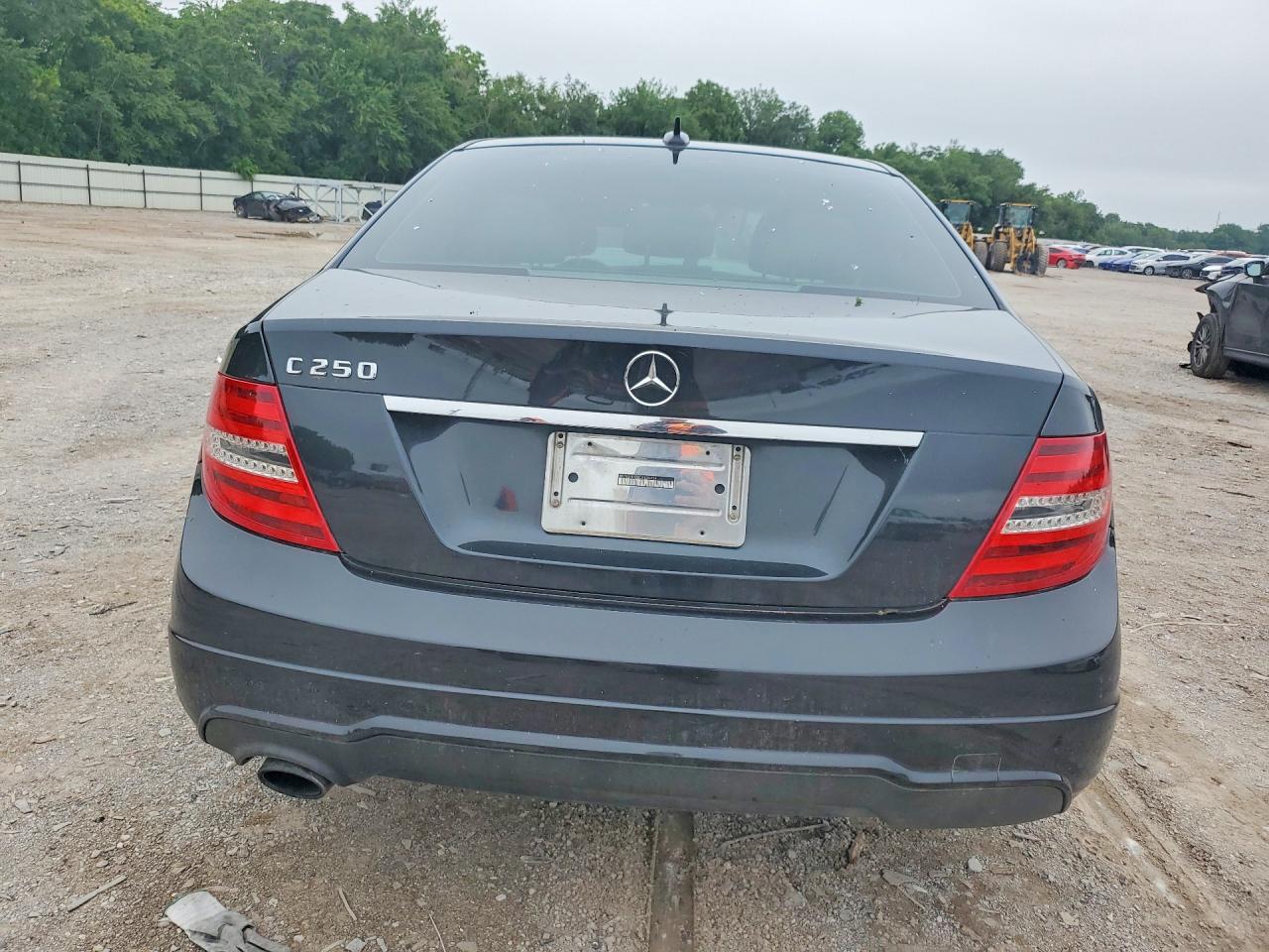 2012 Mercedes-benz C 250 Black vin: WDDGF4HB8CA636454