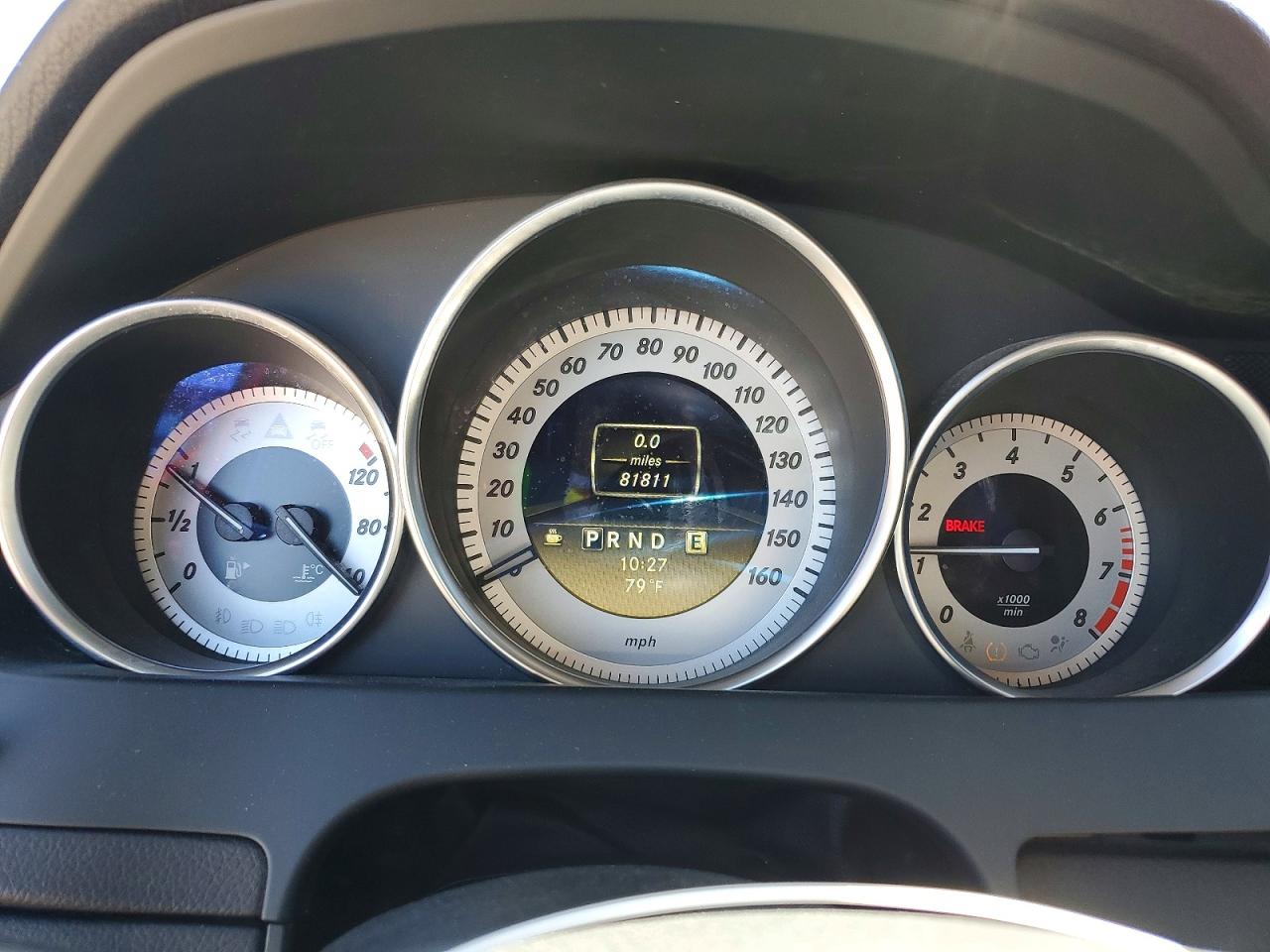 2012 Mercedes-benz C 250 Red vin: WDDGF4HB8CR209986